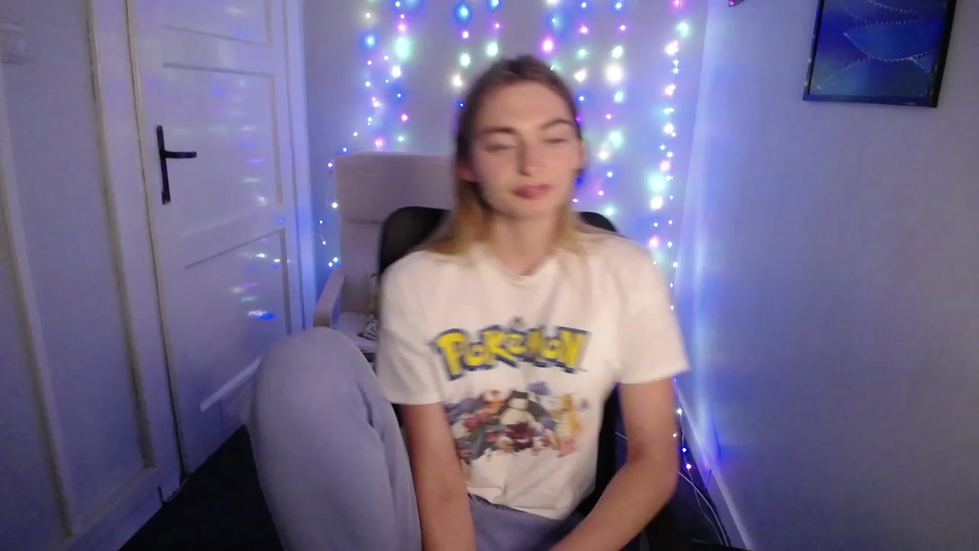 Gallery image thumbnail from PersonYouNeed's myfreecams stream on, 05/05/2023, 15:21 image 7 of 20
