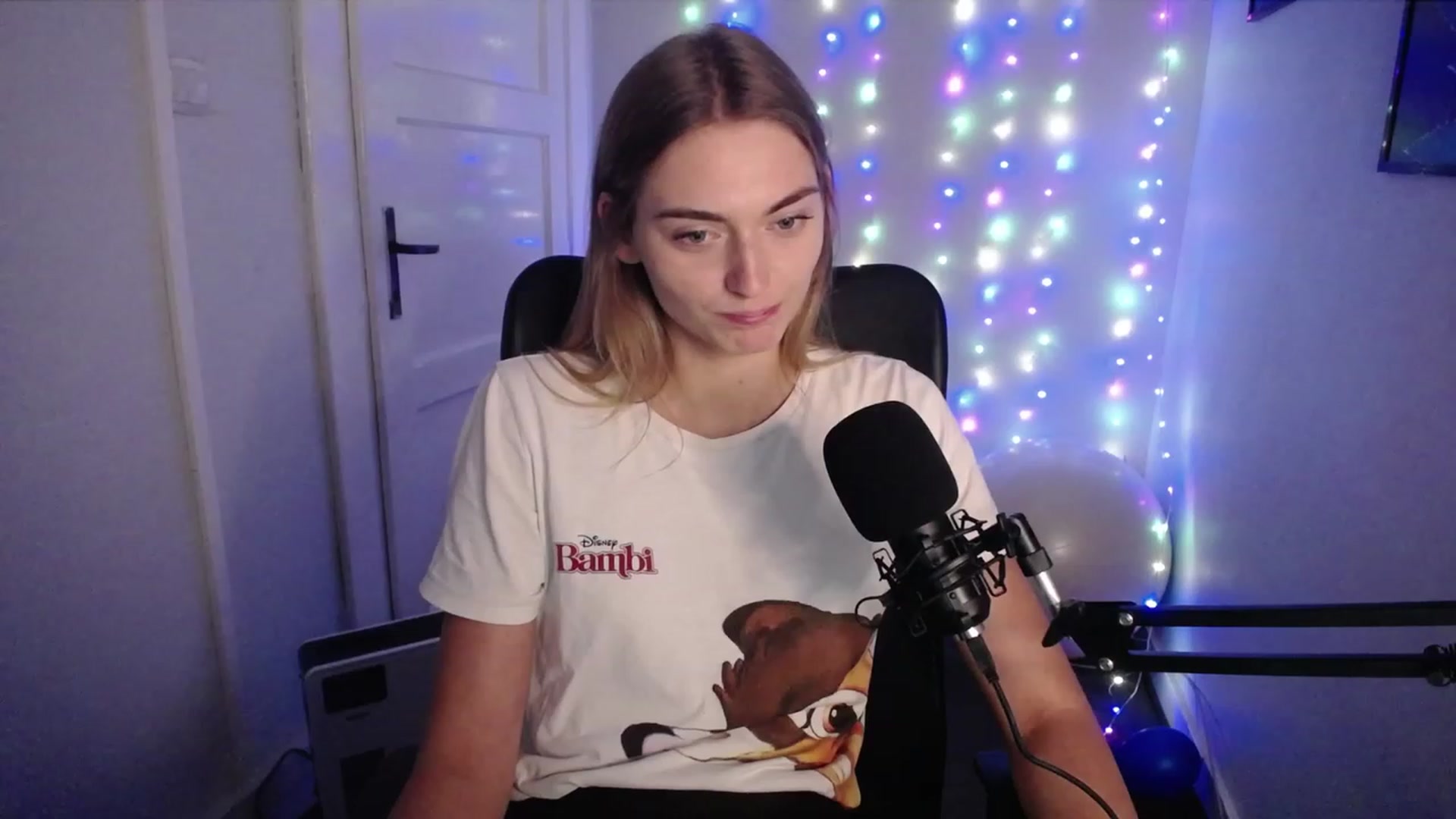 Gallery image thumbnail from PersonYouNeed's myfreecams stream on, 08/31/2023, 13:10 image 3 of 20