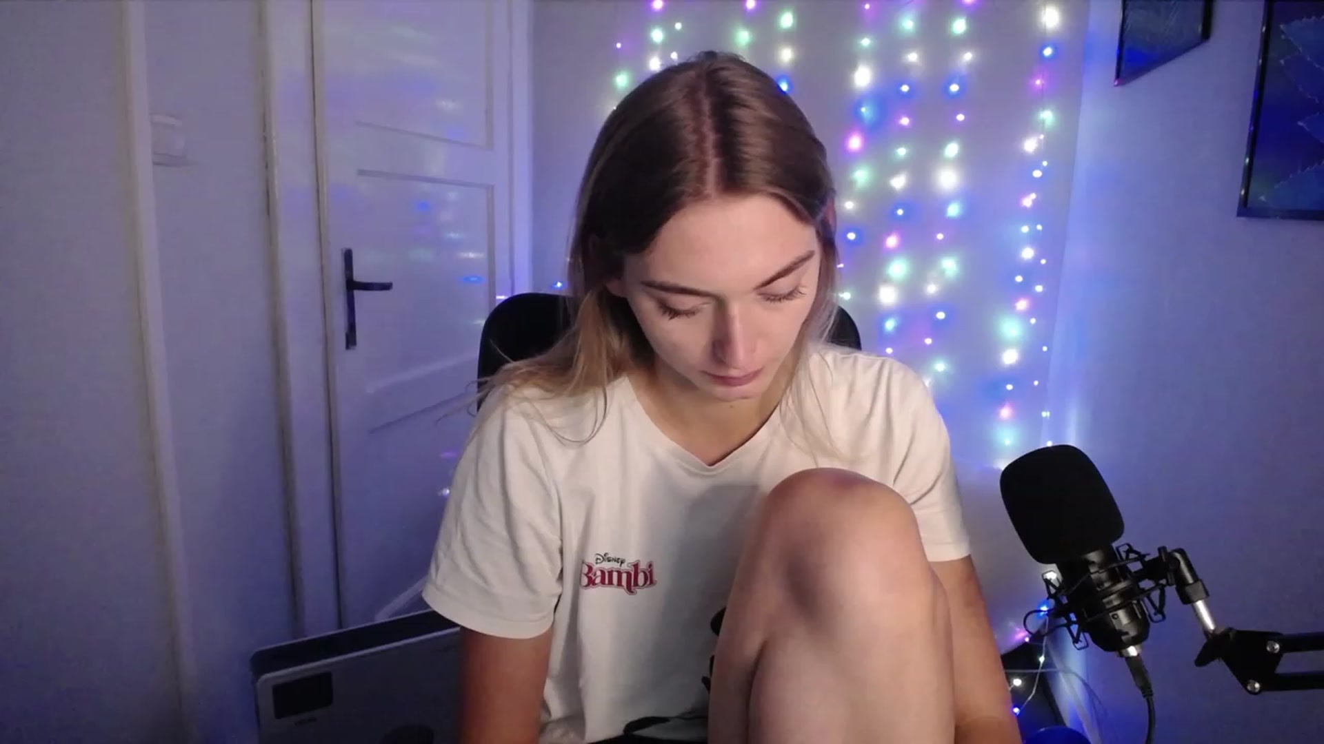 Gallery image thumbnail from PersonYouNeed's myfreecams stream on, 08/31/2023, 13:10 image 15 of 20