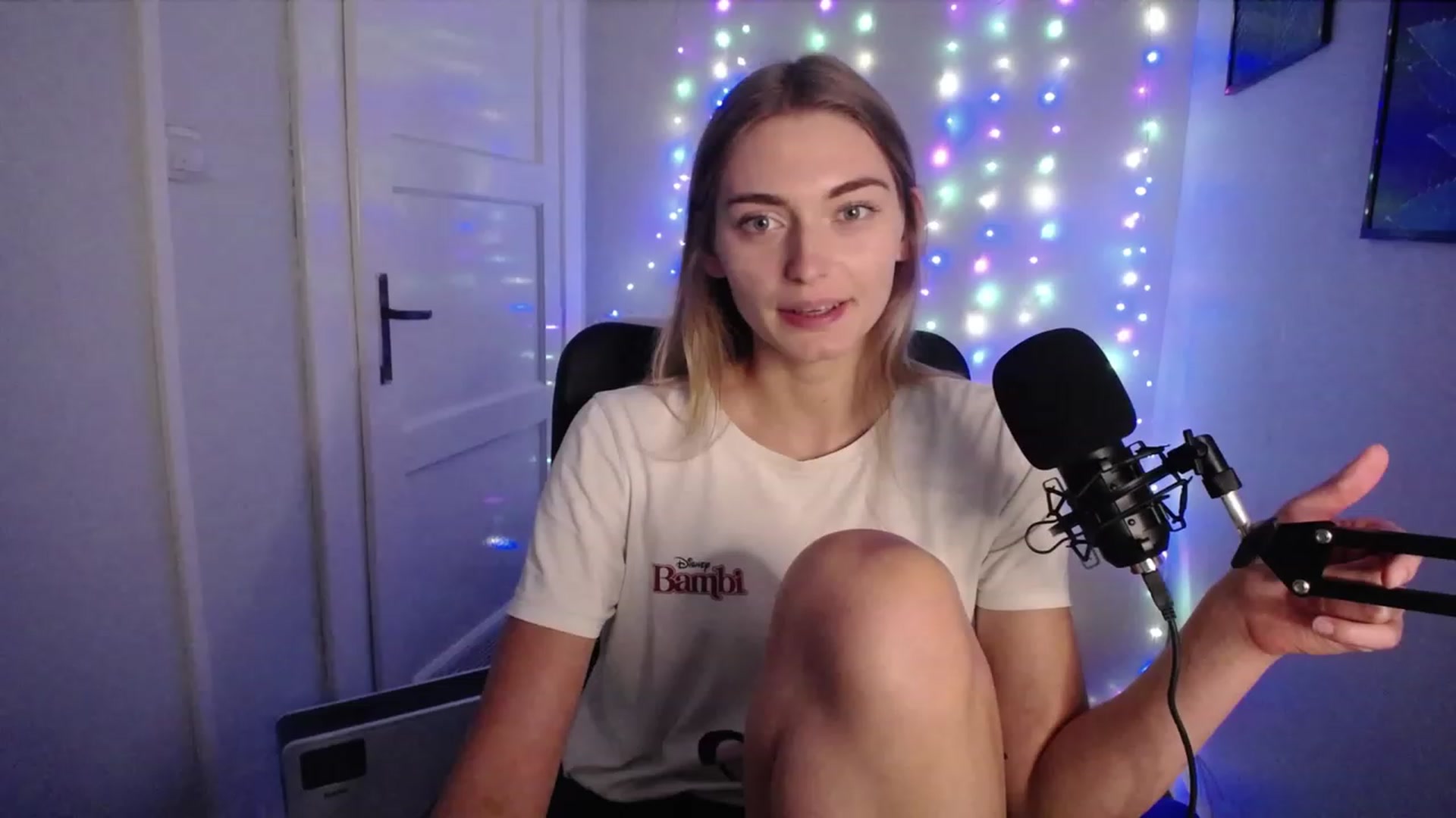 Gallery image thumbnail from PersonYouNeed's myfreecams stream on, 08/31/2023, 13:10 image 19 of 20