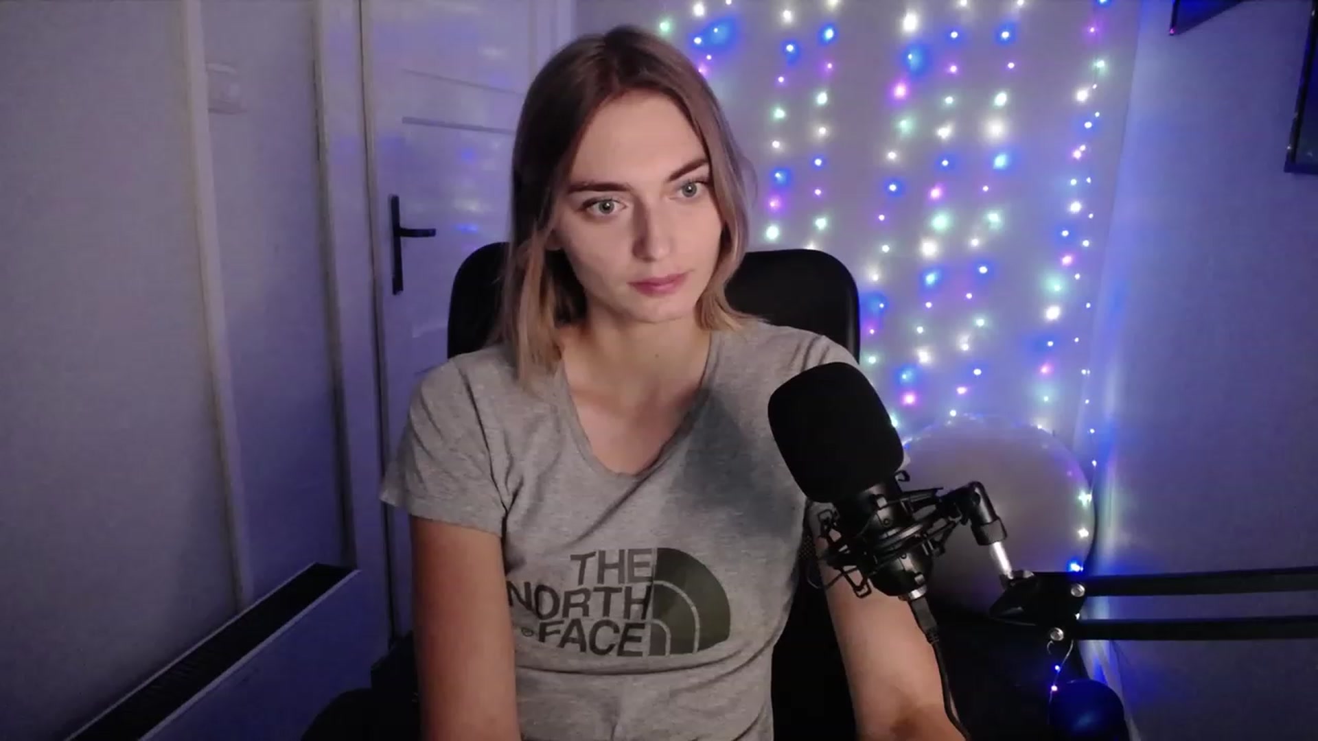 Gallery image thumbnail from PersonYouNeed's myfreecams stream on, 09/18/2023, 11:55 image 3 of 20