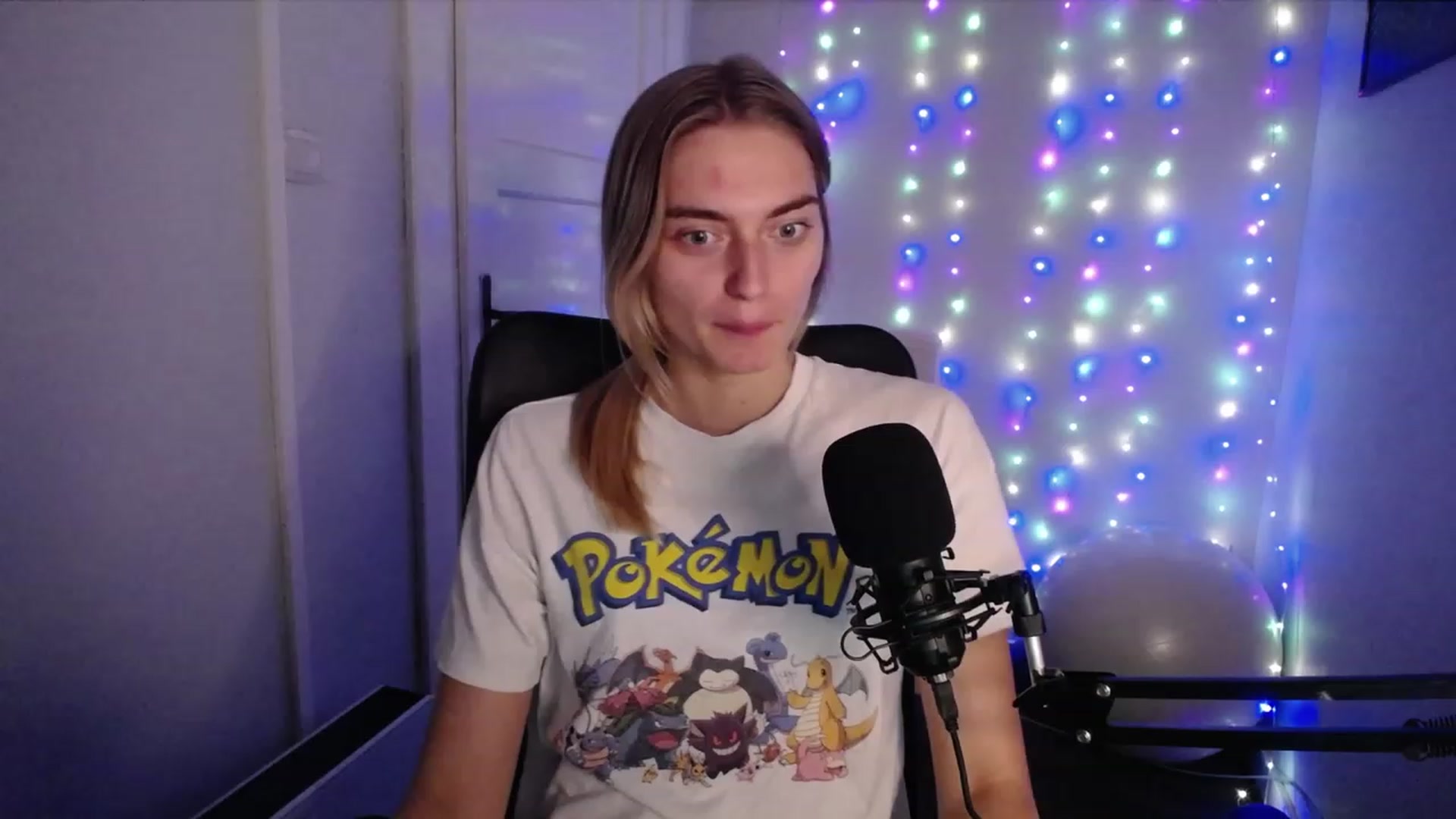 Gallery image thumbnail from PersonYouNeed's myfreecams stream on, 09/28/2023, 12:38 image 3 of 20
