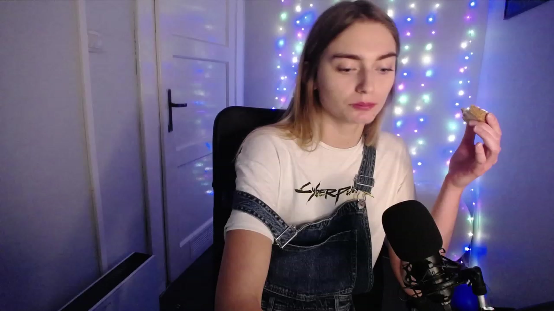 Gallery image thumbnail from PersonYouNeed's myfreecams stream on, 10/09/2023, 12:47 image 8 of 20