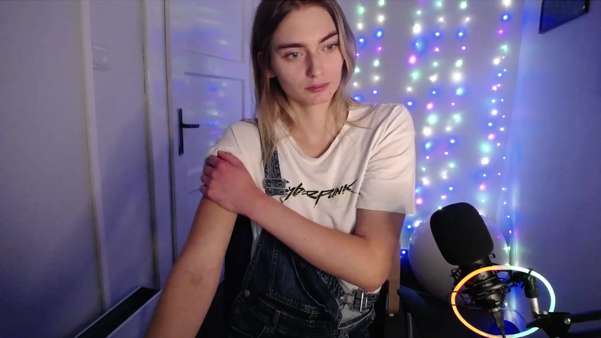 Gallery image thumbnail from PersonYouNeed's myfreecams stream on, 10/09/2023, 13:36 image 2 of 20