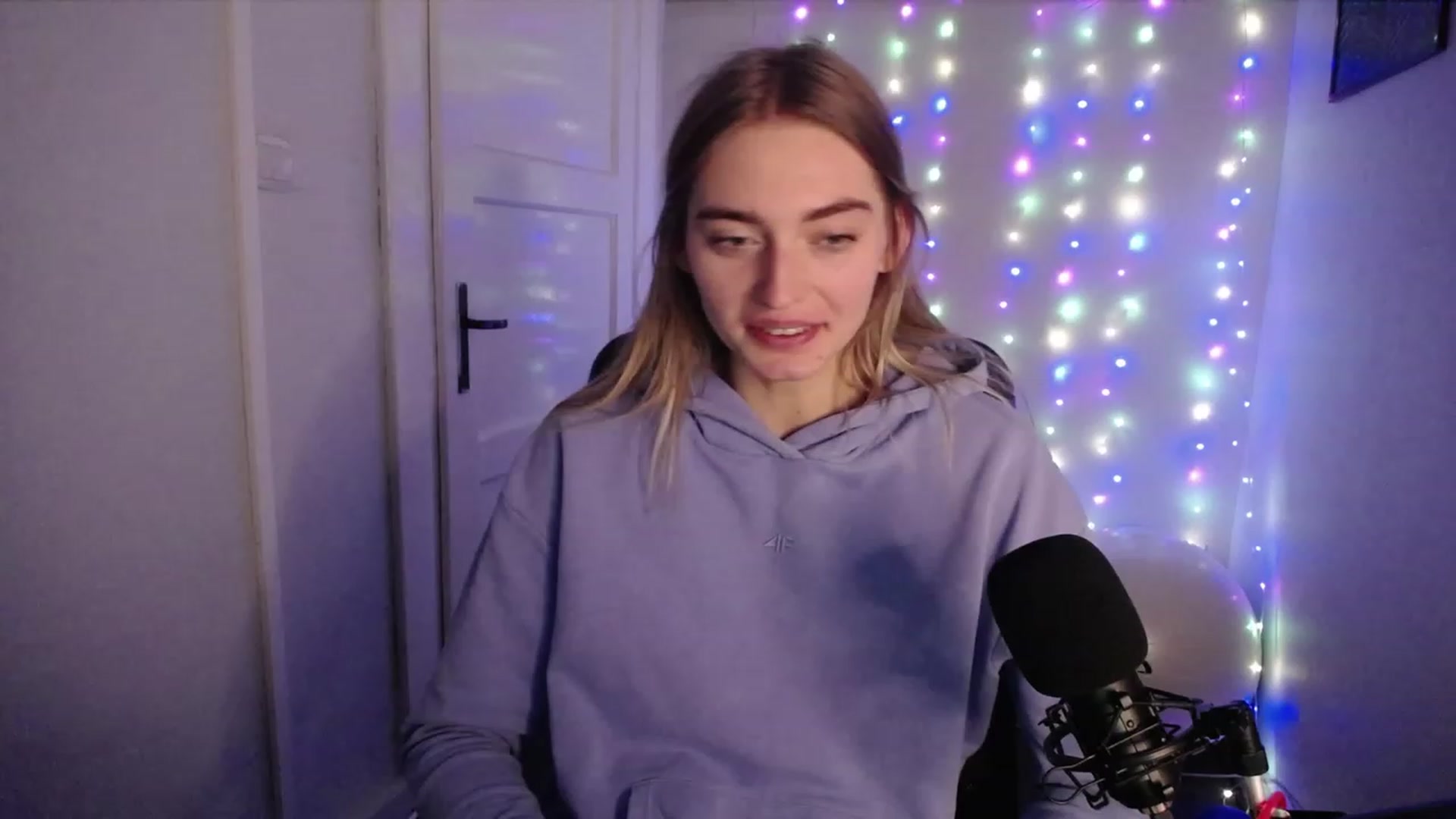 Gallery image thumbnail from PersonYouNeed's myfreecams stream on, 10/10/2023, 07:32 image 2 of 20