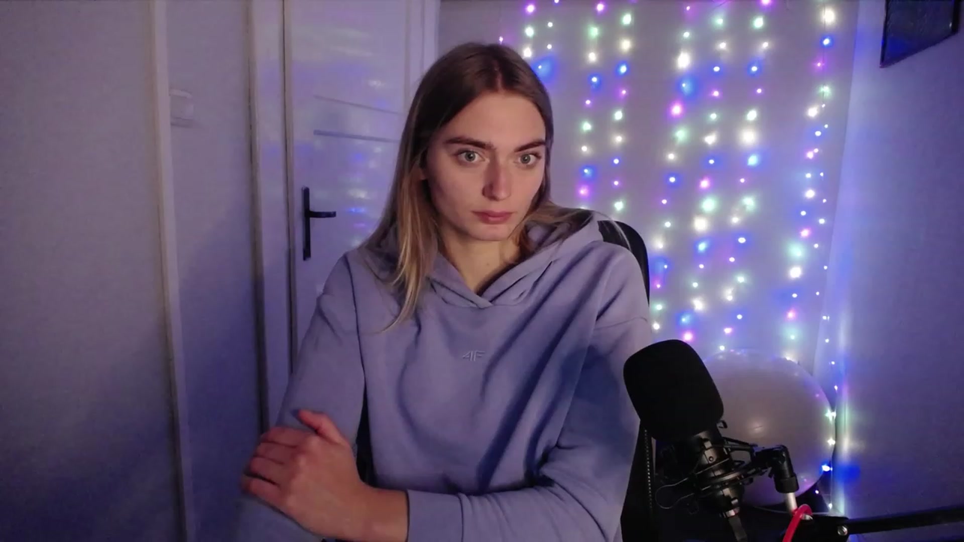 Gallery image thumbnail from PersonYouNeed's myfreecams stream on, 10/10/2023, 07:32 image 18 of 20