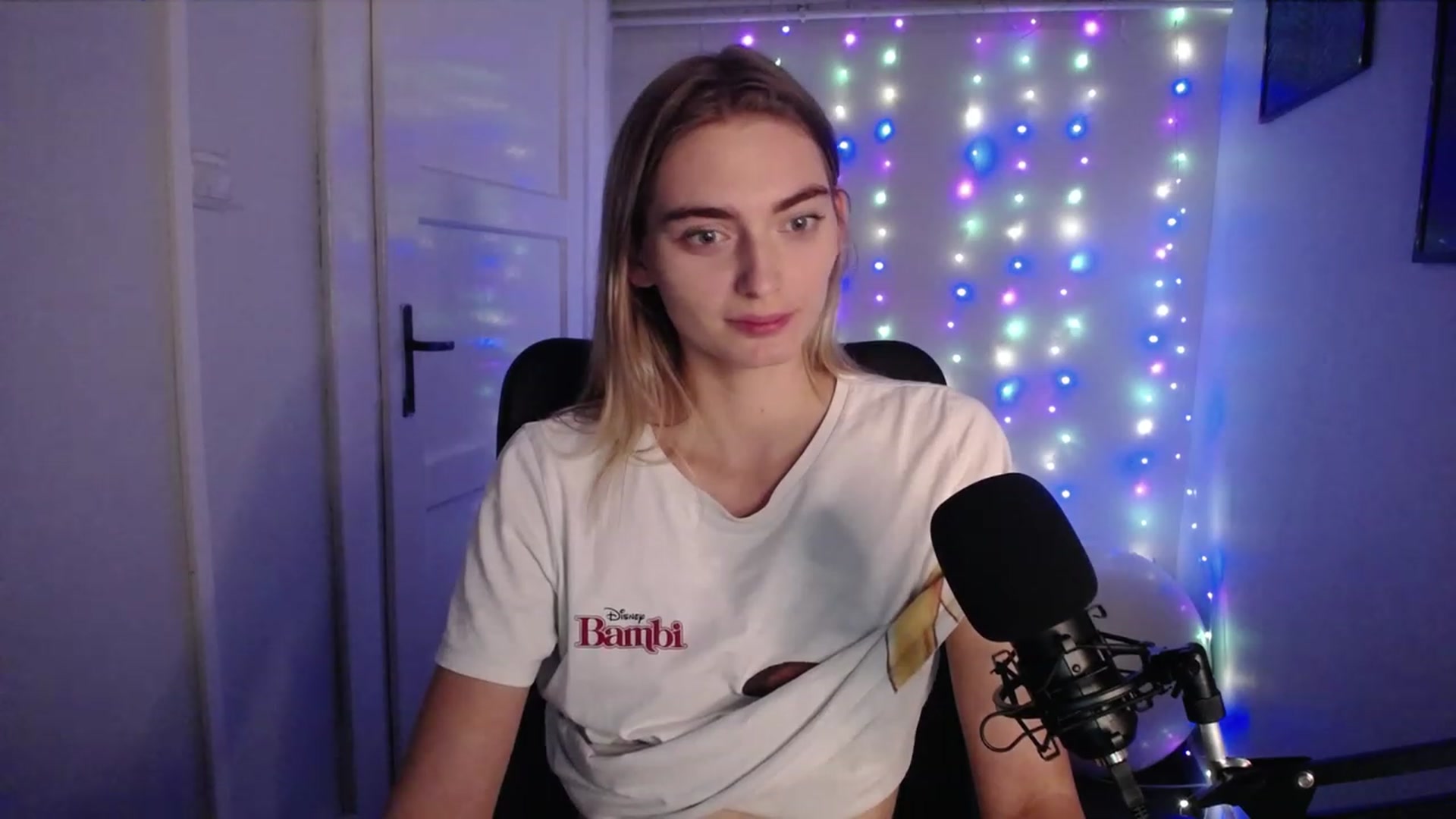 Gallery image thumbnail from PersonYouNeed's myfreecams stream on, 10/11/2023, 13:34 image 18 of 20