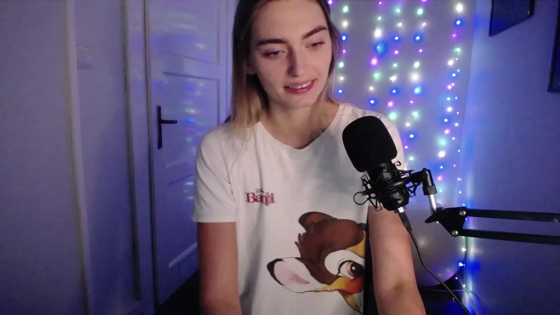 Gallery image thumbnail from PersonYouNeed's myfreecams stream on, 10/11/2023, 13:34 image 9 of 20