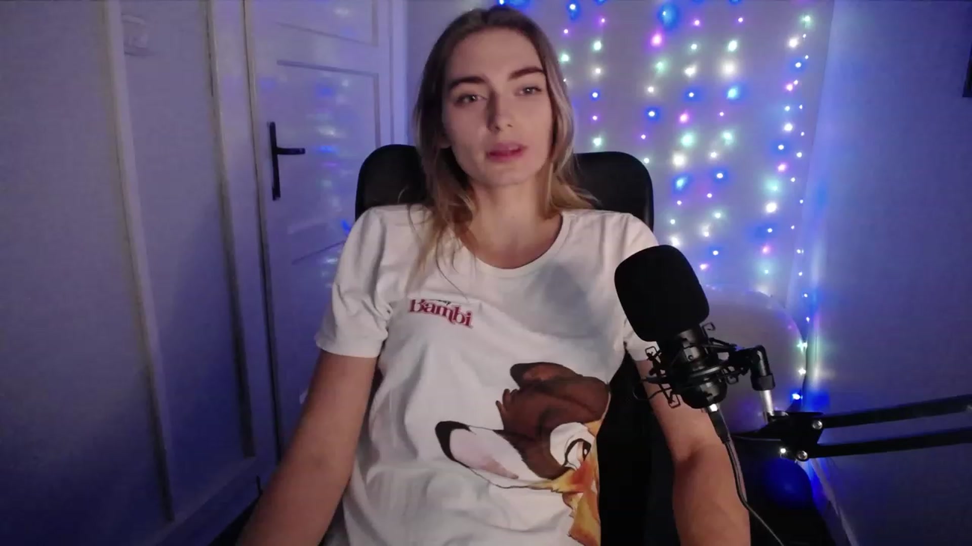 Gallery image thumbnail from PersonYouNeed's myfreecams stream on, 10/11/2023, 13:34 image 4 of 20