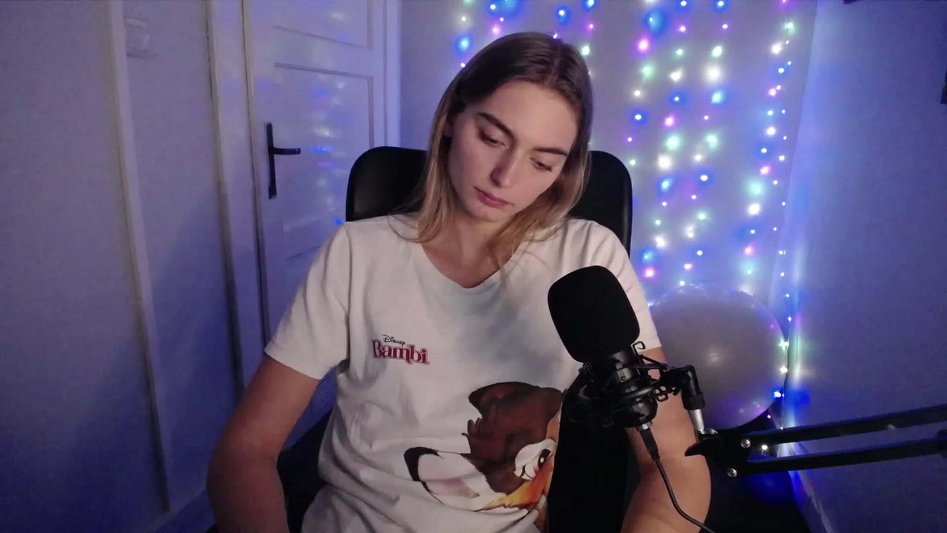 Gallery image thumbnail from PersonYouNeed's myfreecams stream on, 10/11/2023, 14:18 image 12 of 20