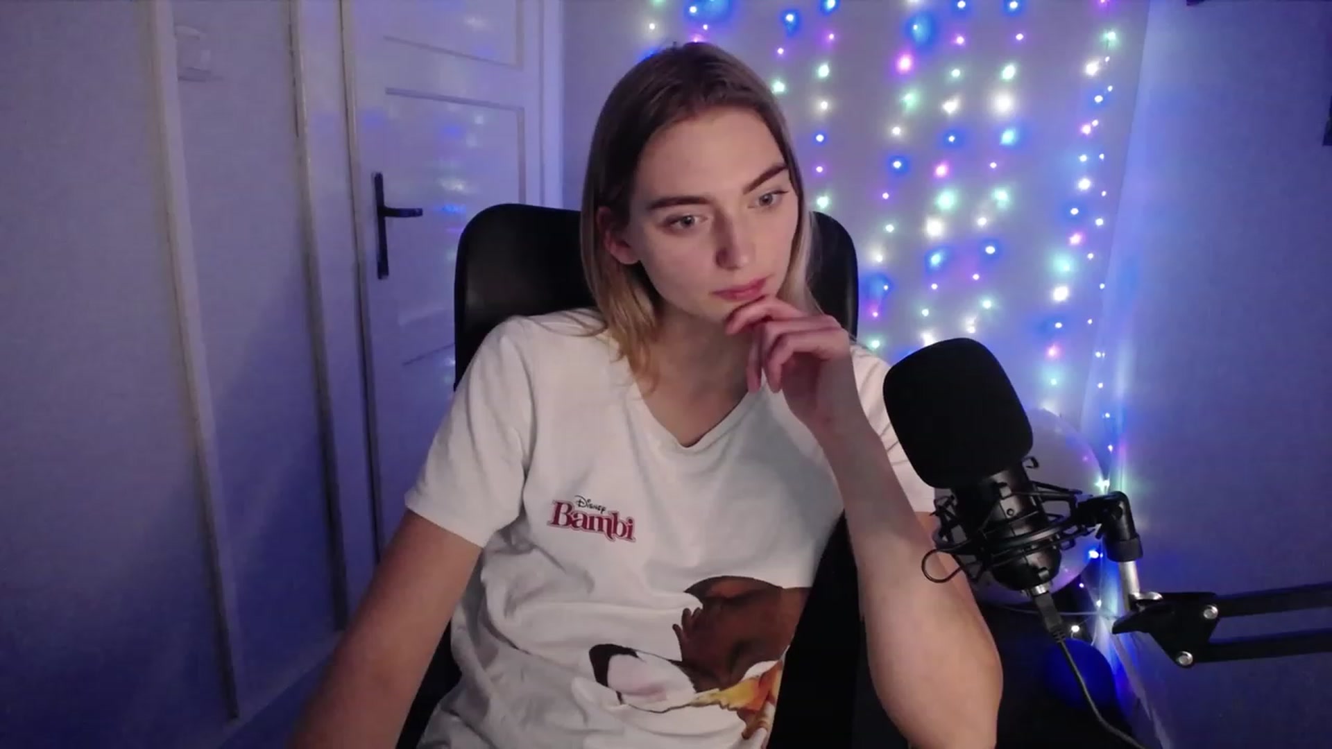 Gallery image thumbnail from PersonYouNeed's myfreecams stream on, 10/11/2023, 14:18 image 3 of 20