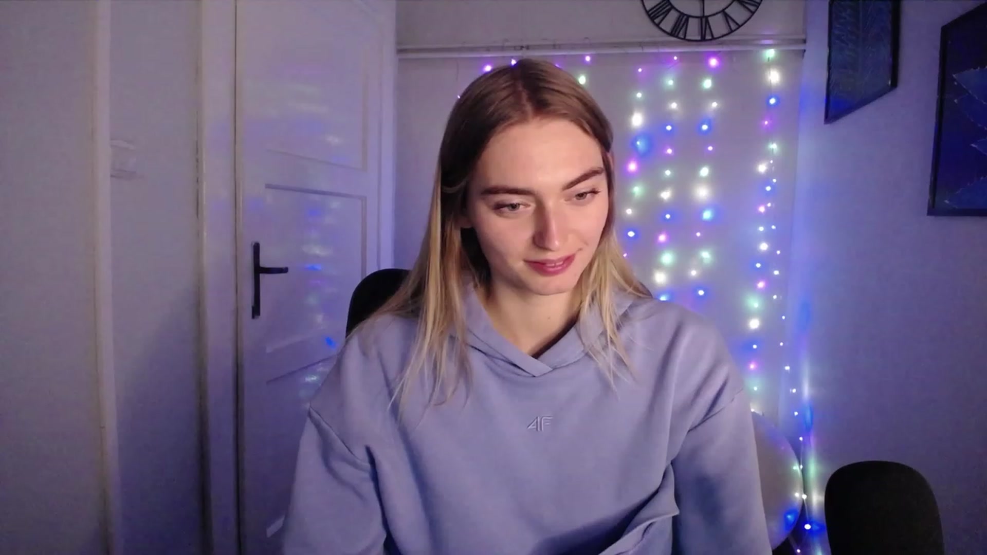 Gallery image thumbnail from PersonYouNeed's myfreecams stream on, 10/17/2023, 12:12 image 16 of 20