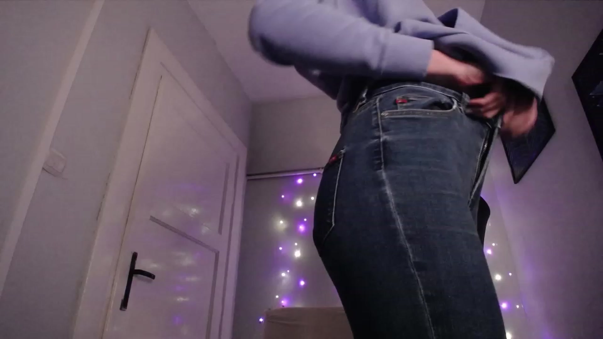Gallery image thumbnail from PersonYouNeed's myfreecams stream on, 10/17/2023, 12:12 image 6 of 20