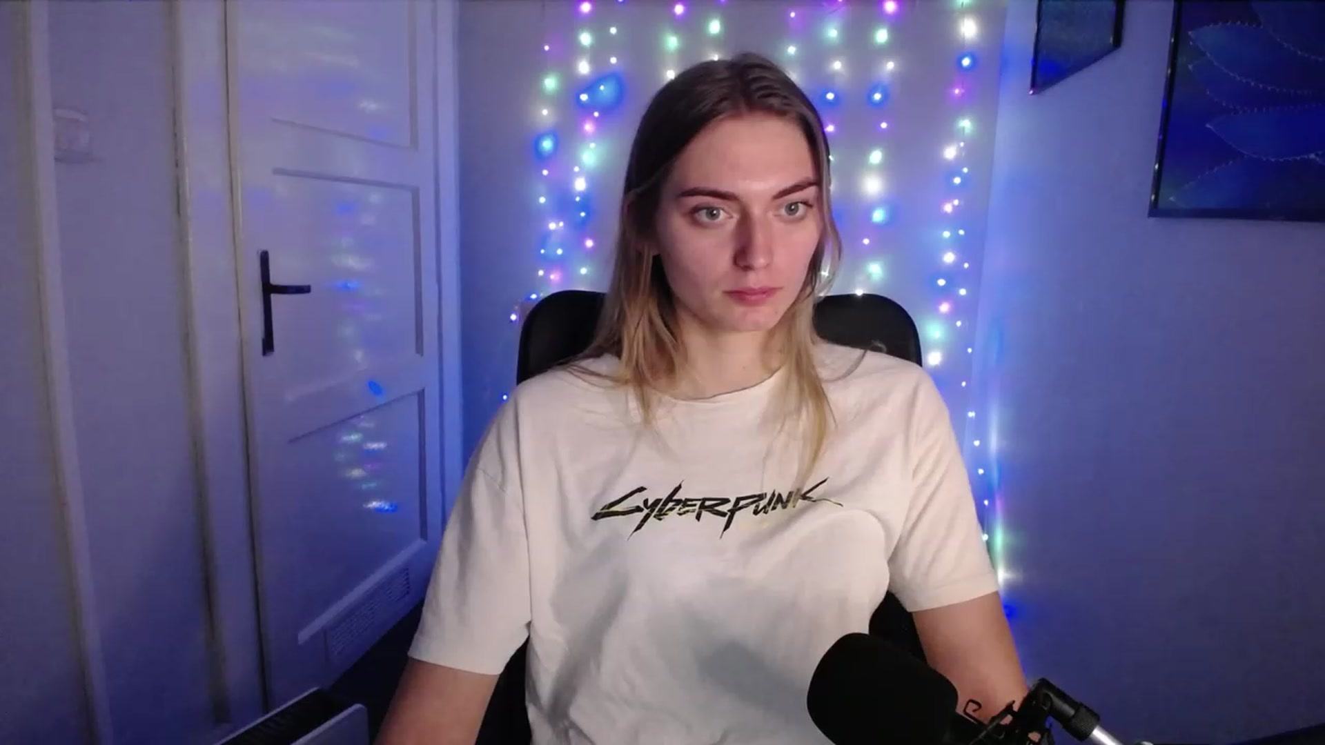 Gallery image thumbnail from PersonYouNeed's myfreecams stream on, 10/18/2023, 14:25 image 12 of 20