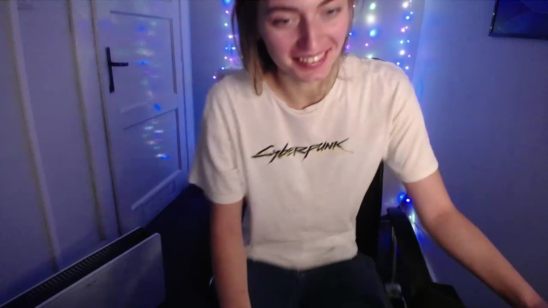 Gallery image thumbnail from PersonYouNeed's myfreecams stream on, 10/18/2023, 14:25 image 16 of 20