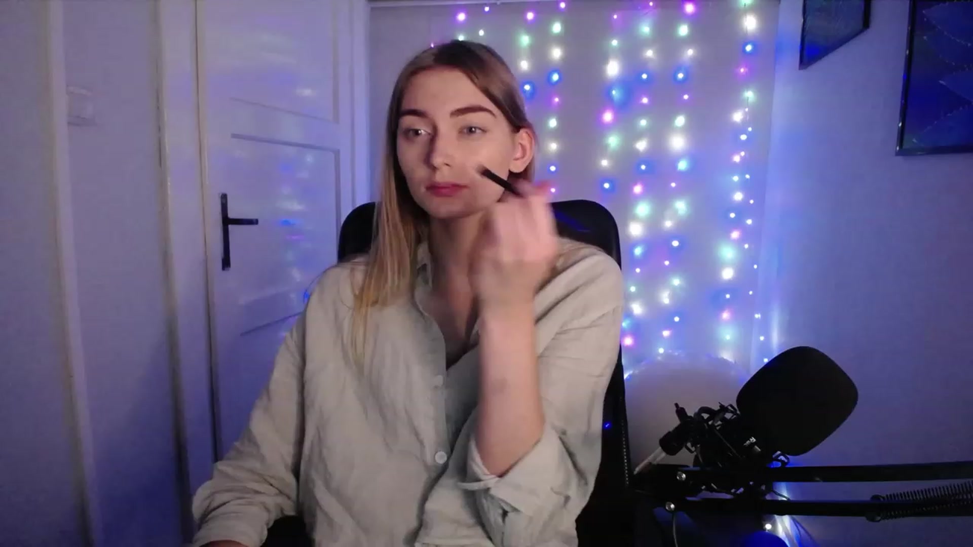 Gallery image thumbnail from PersonYouNeed's myfreecams stream on, 10/23/2023, 14:00 image 1 of 20