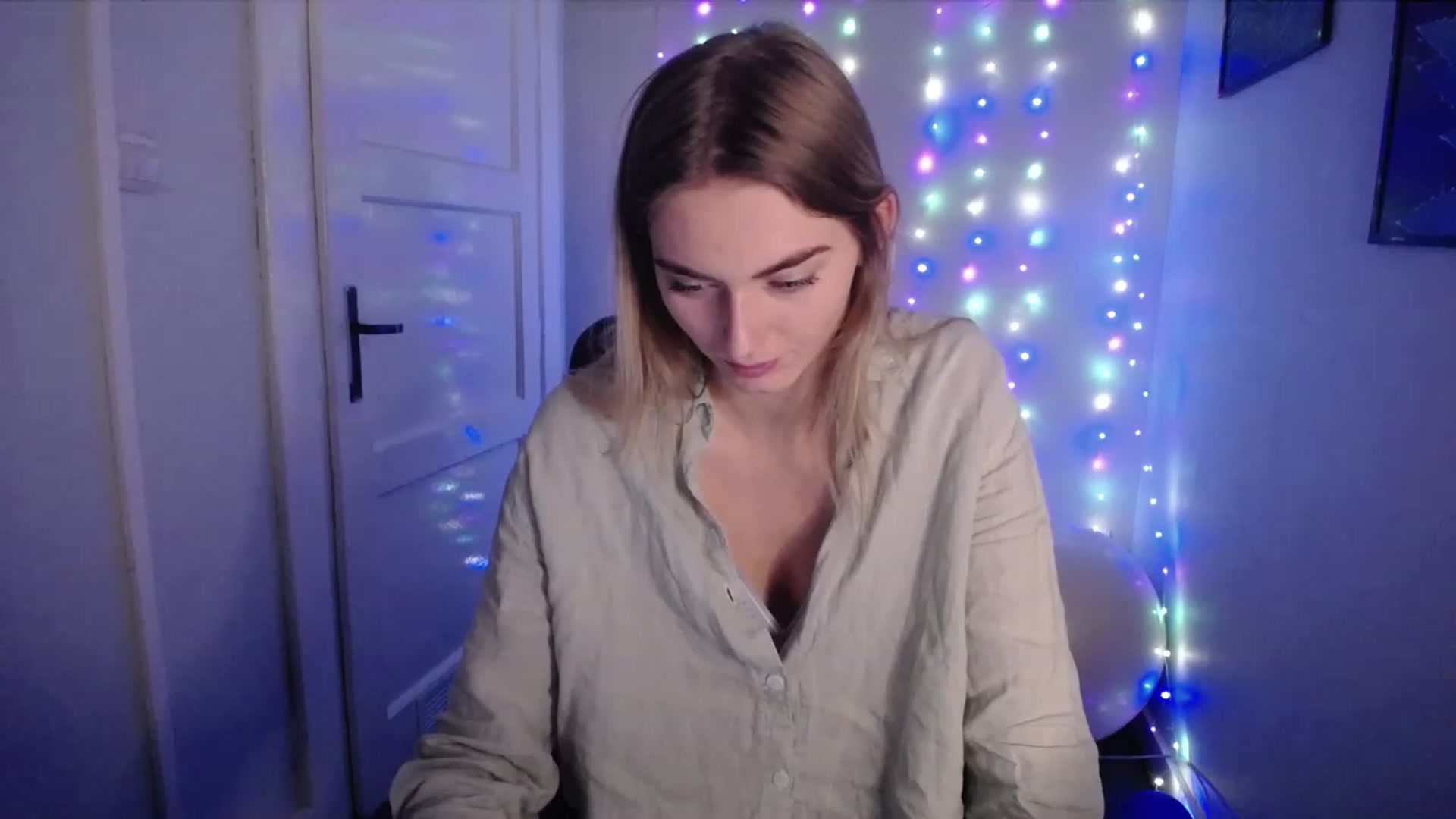 Gallery image thumbnail from PersonYouNeed's myfreecams stream on, 10/23/2023, 15:33 image 9 of 20
