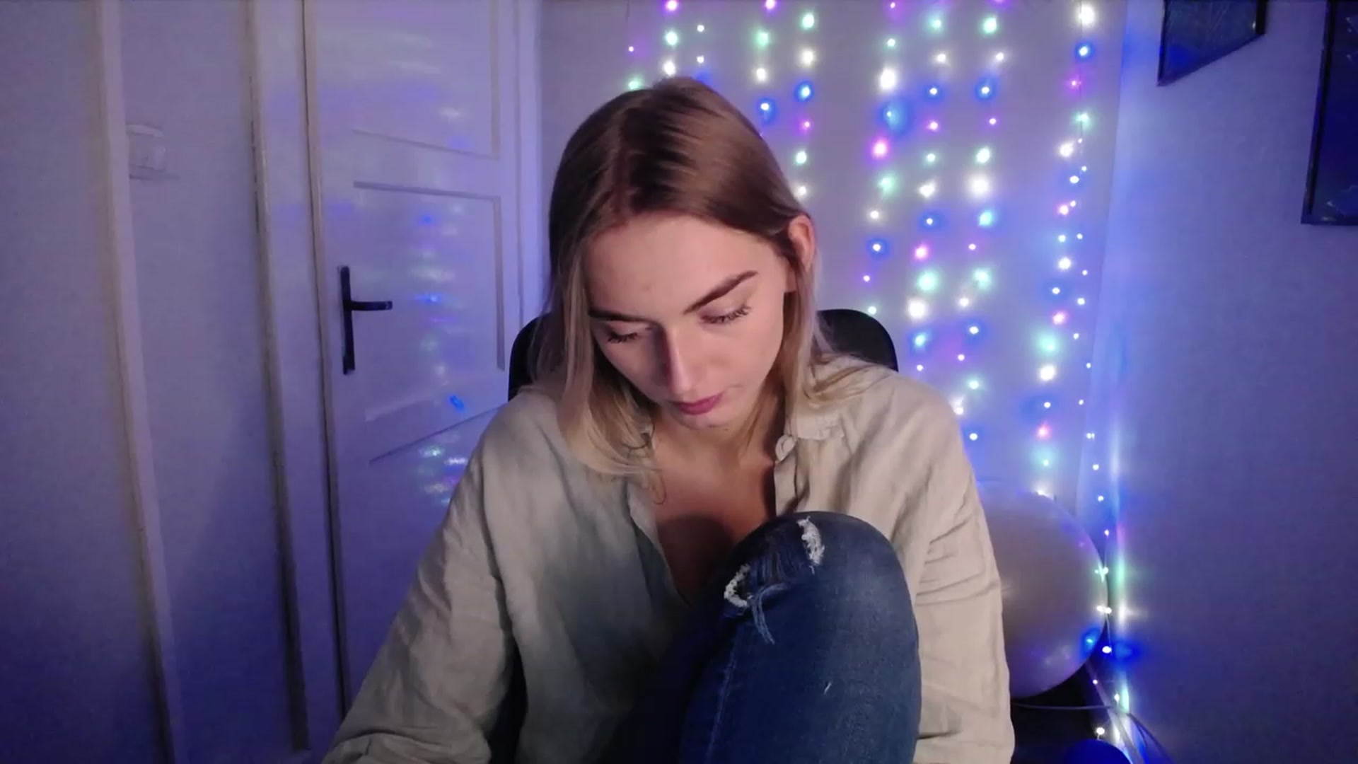 Gallery image thumbnail from PersonYouNeed's myfreecams stream on, 10/23/2023, 15:33 image 13 of 20