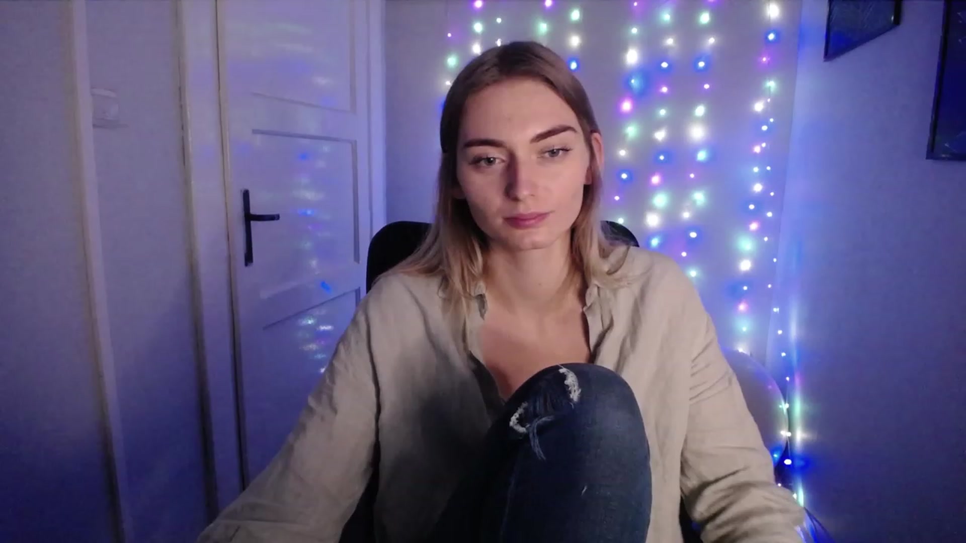 Gallery image thumbnail from PersonYouNeed's myfreecams stream on, 10/23/2023, 15:33 image 14 of 20