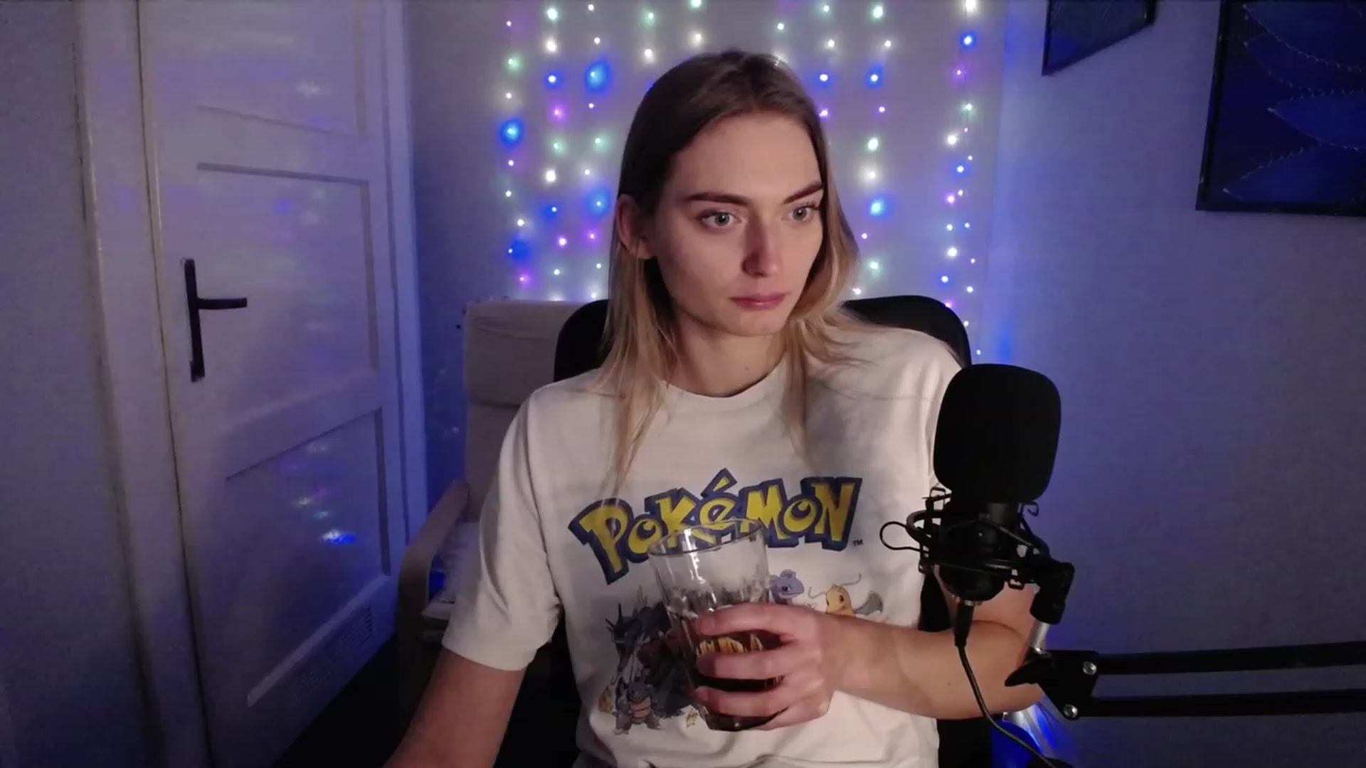 Gallery image thumbnail from PersonYouNeed's myfreecams stream on, 11/06/2023, 14:23 image 16 of 20