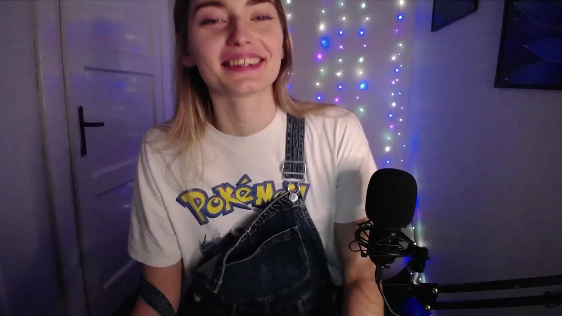 Gallery image thumbnail from PersonYouNeed's myfreecams stream on, 11/06/2023, 14:23 image 6 of 20