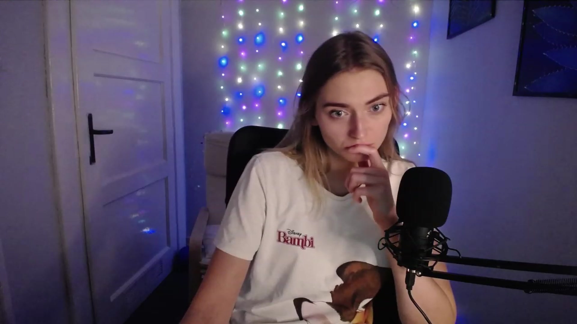 Gallery image thumbnail from PersonYouNeed's myfreecams stream on, 11/14/2023, 13:24 image 7 of 20