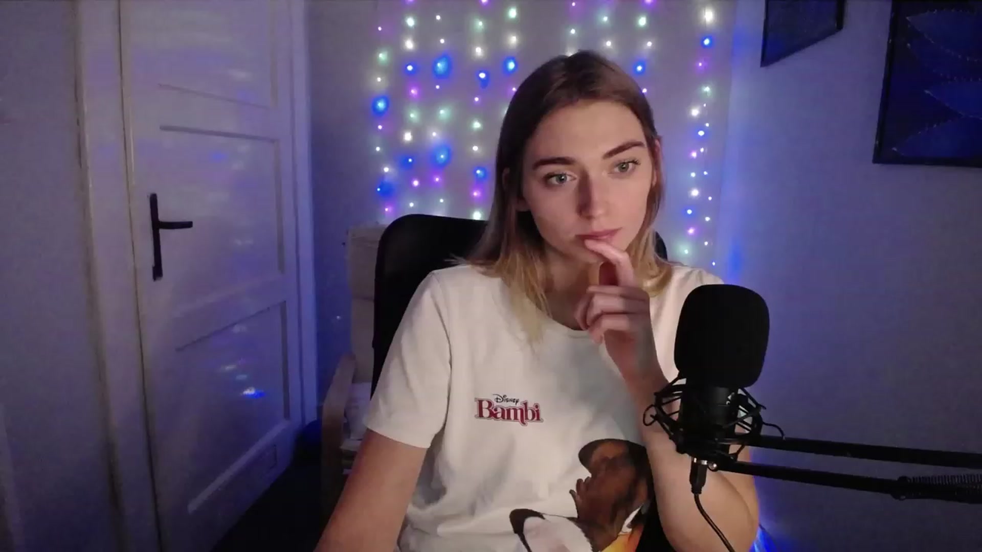 Gallery image thumbnail from PersonYouNeed's myfreecams stream on, 11/14/2023, 13:24 image 5 of 20