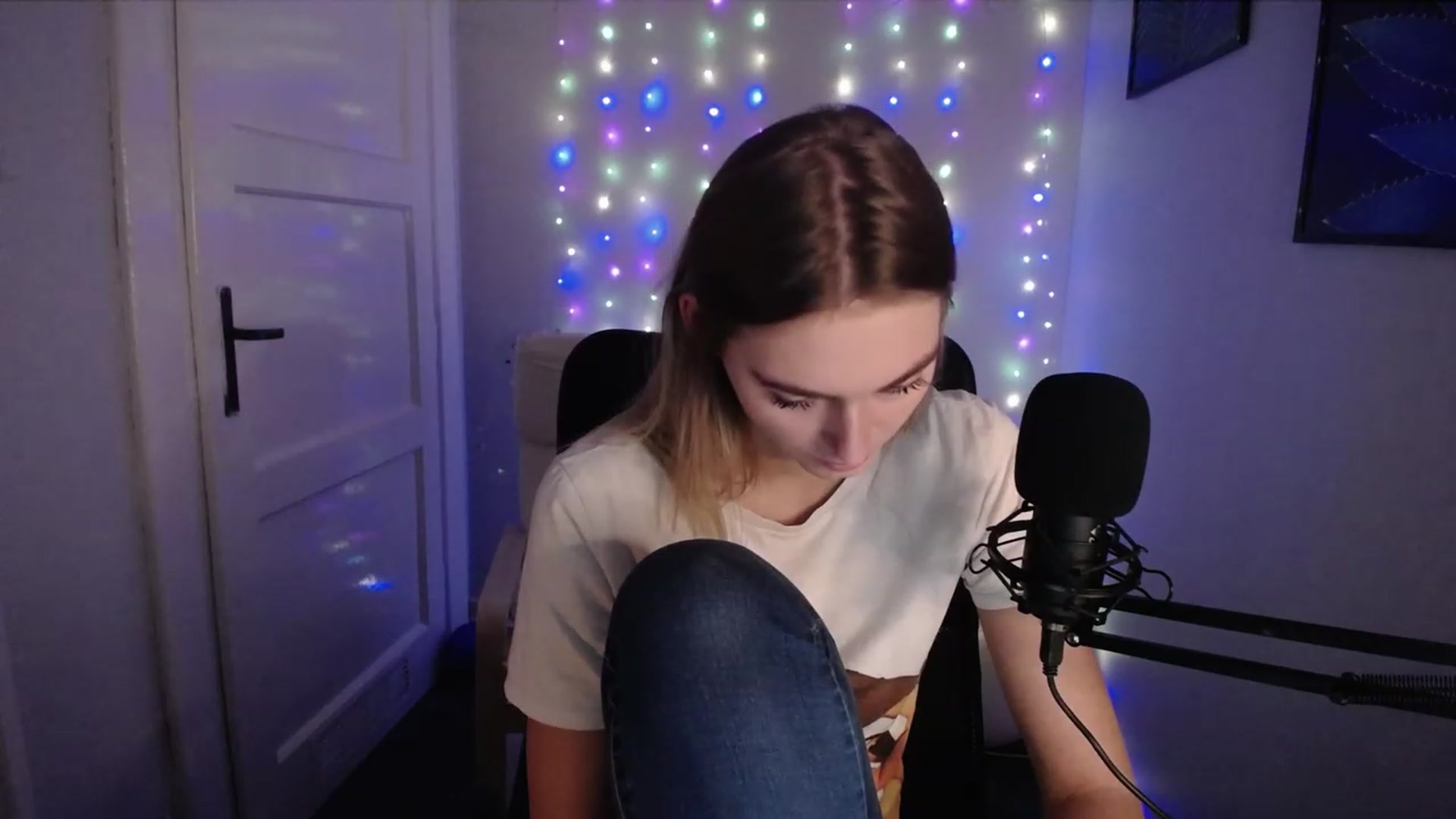 Gallery image thumbnail from PersonYouNeed's myfreecams stream on, 11/14/2023, 13:24 image 13 of 20
