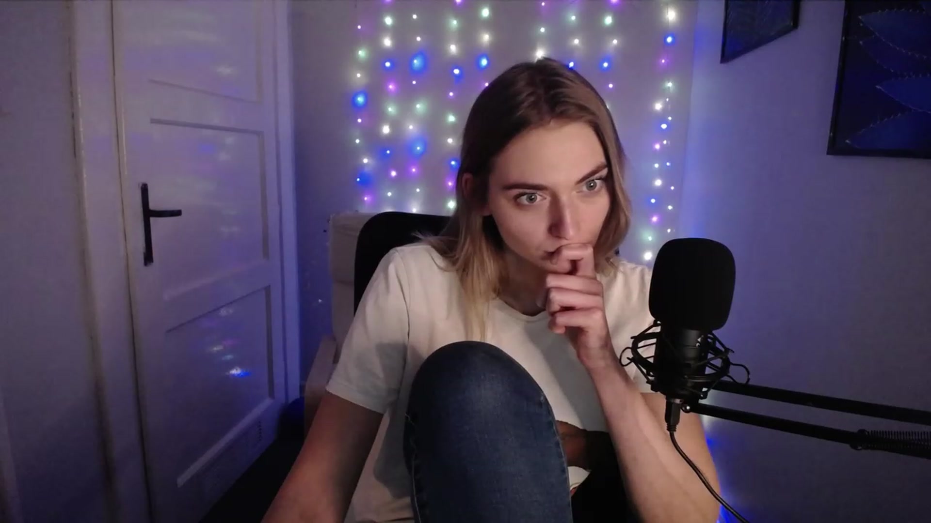 Gallery image thumbnail from PersonYouNeed's myfreecams stream on, 11/14/2023, 13:24 image 14 of 20