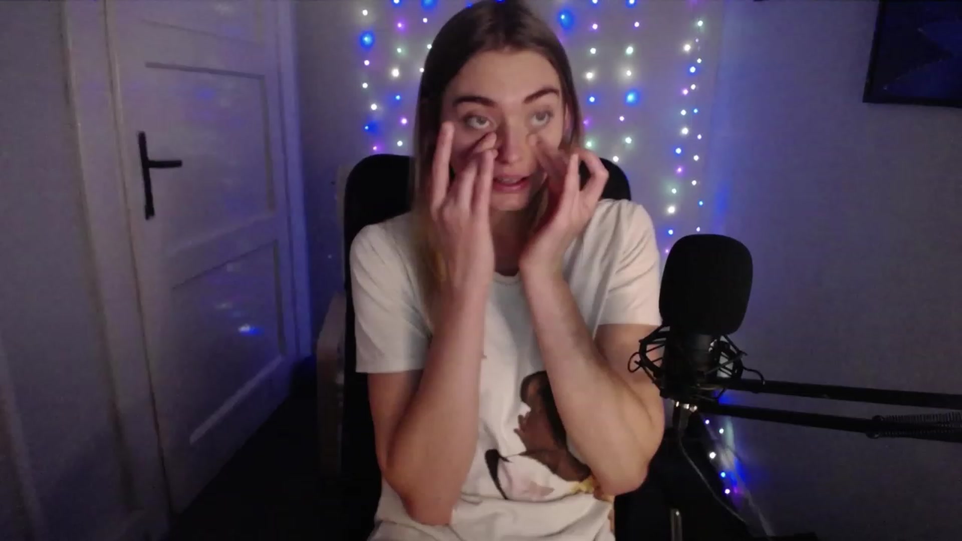 Gallery image thumbnail from PersonYouNeed's myfreecams stream on, 11/14/2023, 13:24 image 1 of 20