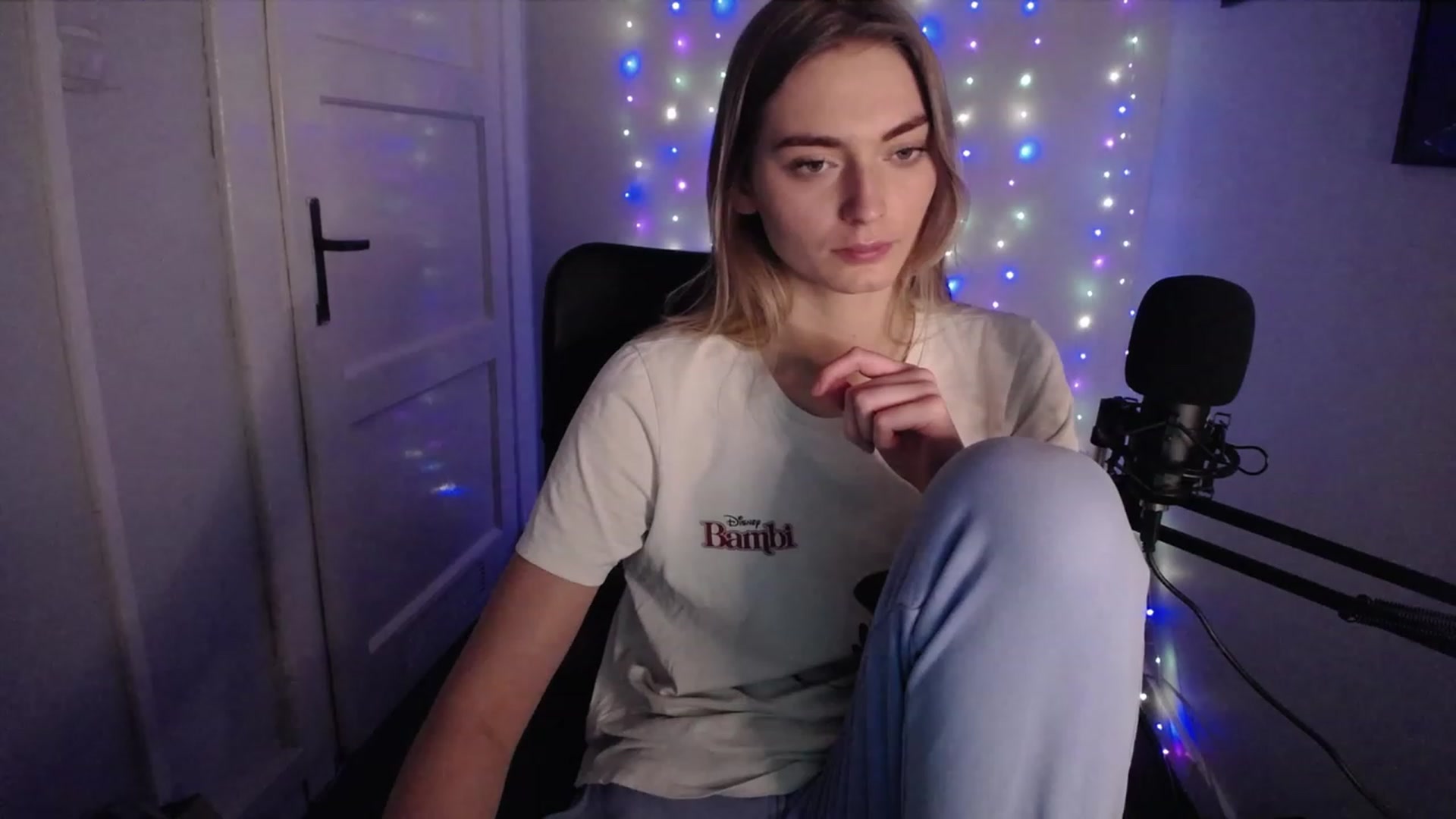 Gallery image thumbnail from PersonYouNeed's myfreecams stream on, 11/17/2023, 13:51 image 6 of 20