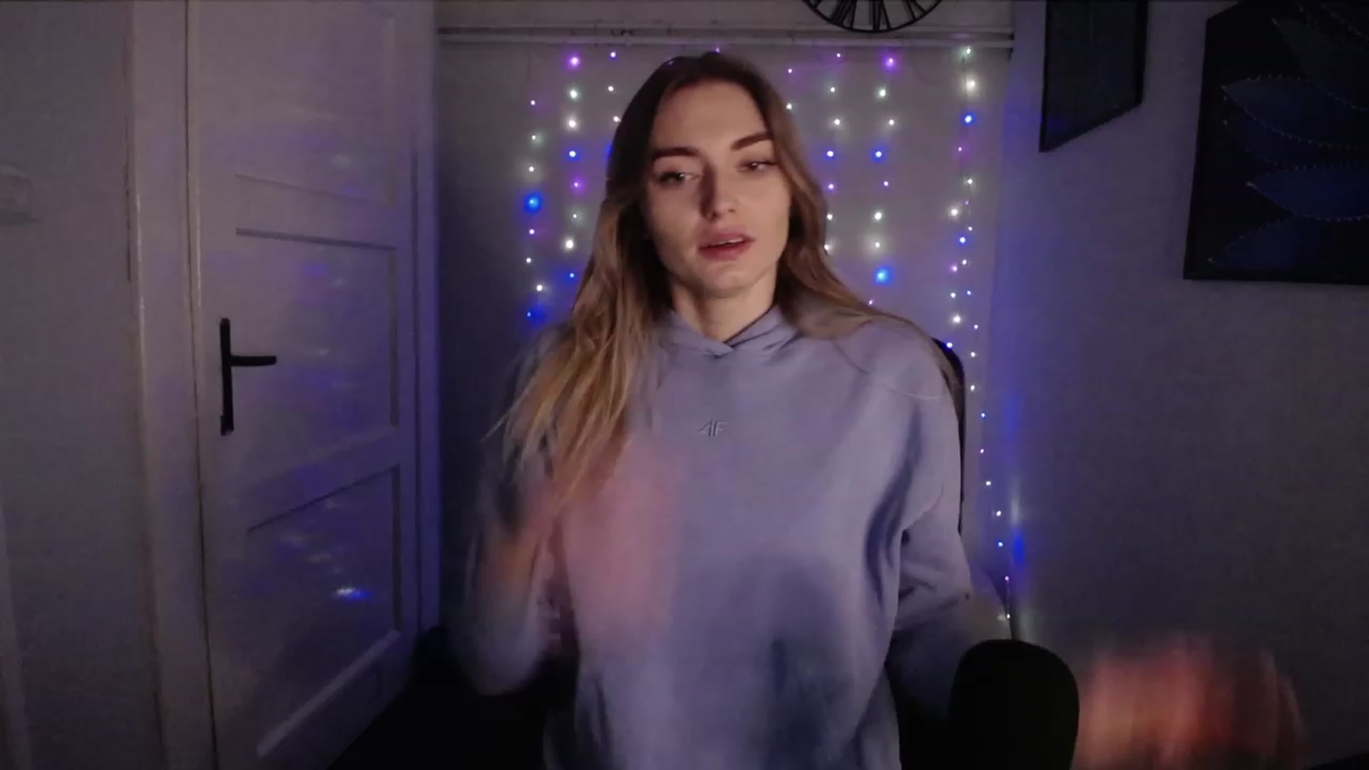 Gallery image thumbnail from PersonYouNeed's myfreecams stream on, 11/20/2023, 13:29 image 4 of 20