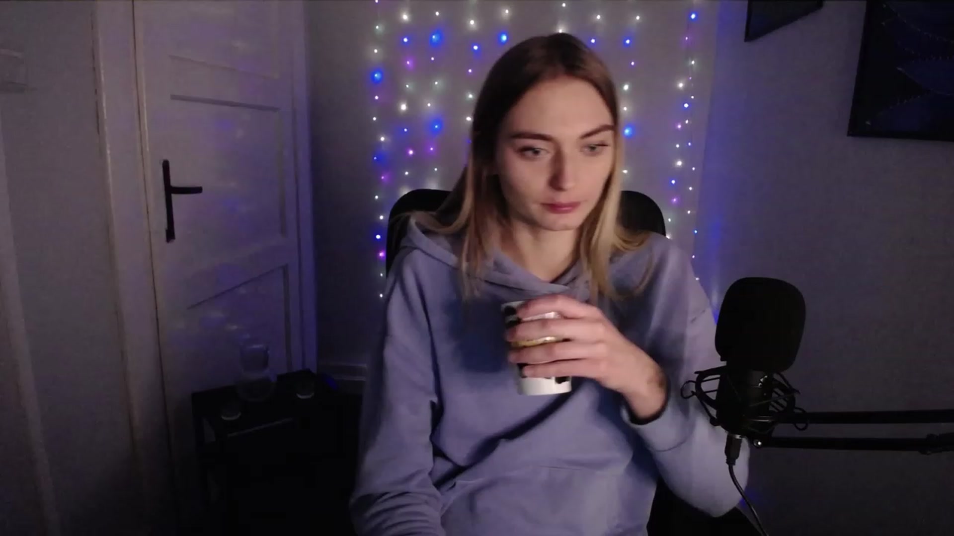Gallery image thumbnail from PersonYouNeed's myfreecams stream on, 11/20/2023, 13:29 image 20 of 20