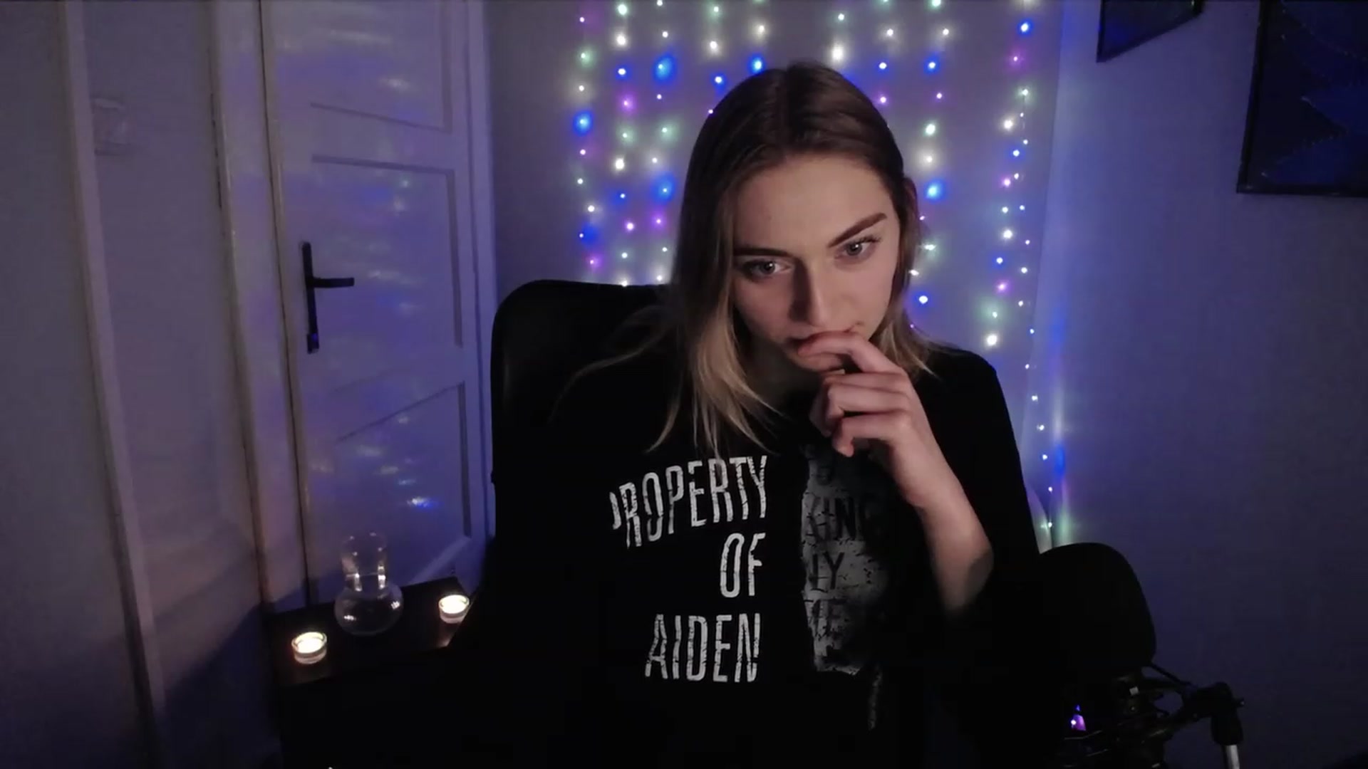 Gallery image thumbnail from PersonYouNeed's myfreecams stream on, 11/28/2023, 14:22 image 16 of 20