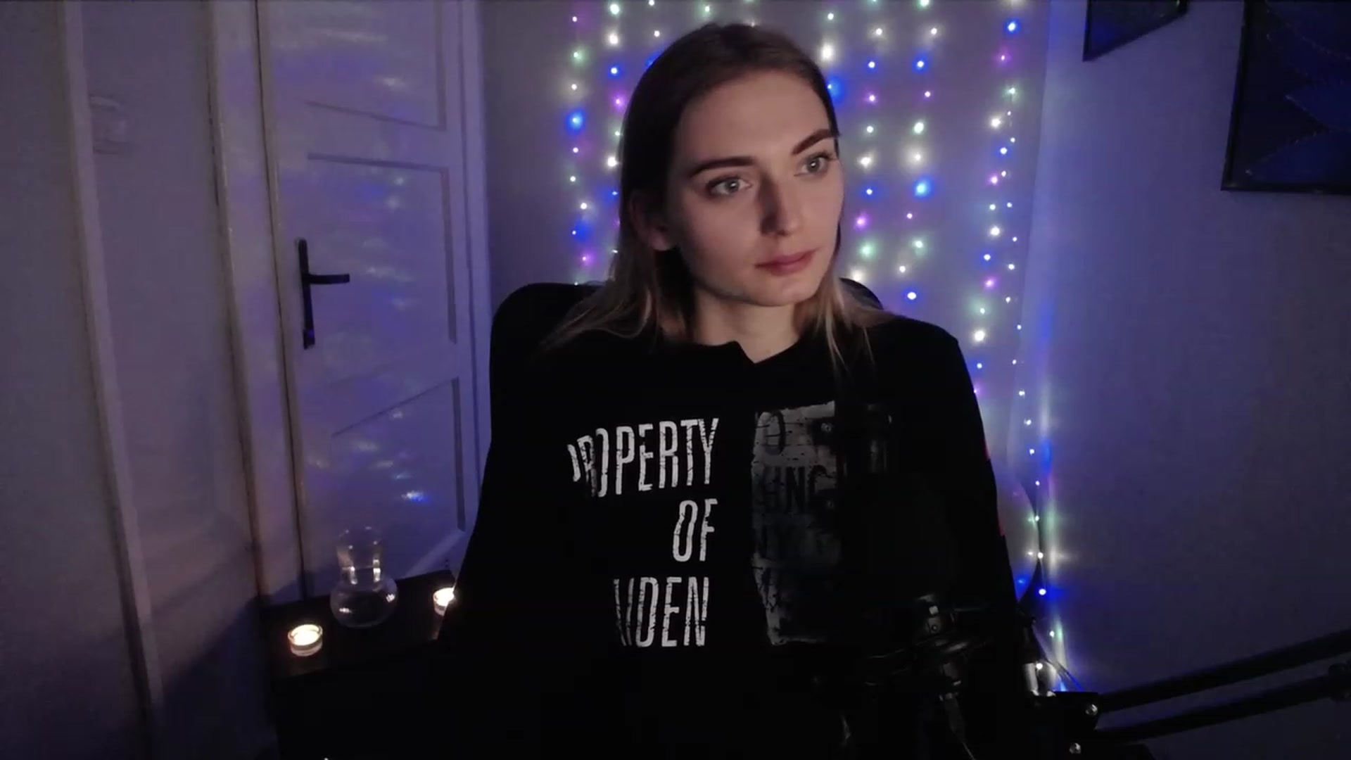 Gallery image thumbnail from PersonYouNeed's myfreecams stream on, 11/28/2023, 14:22 image 11 of 20