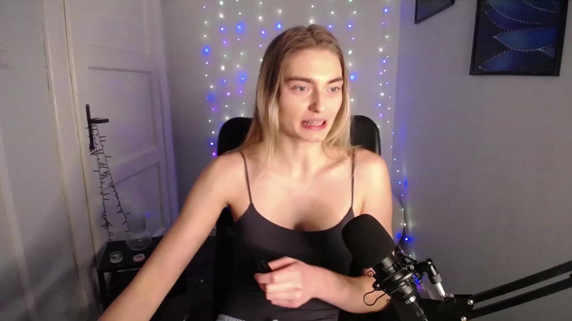 Gallery image thumbnail from PersonYouNeed's myfreecams stream on, 01/02/2024, 13:18 image 20 of 20