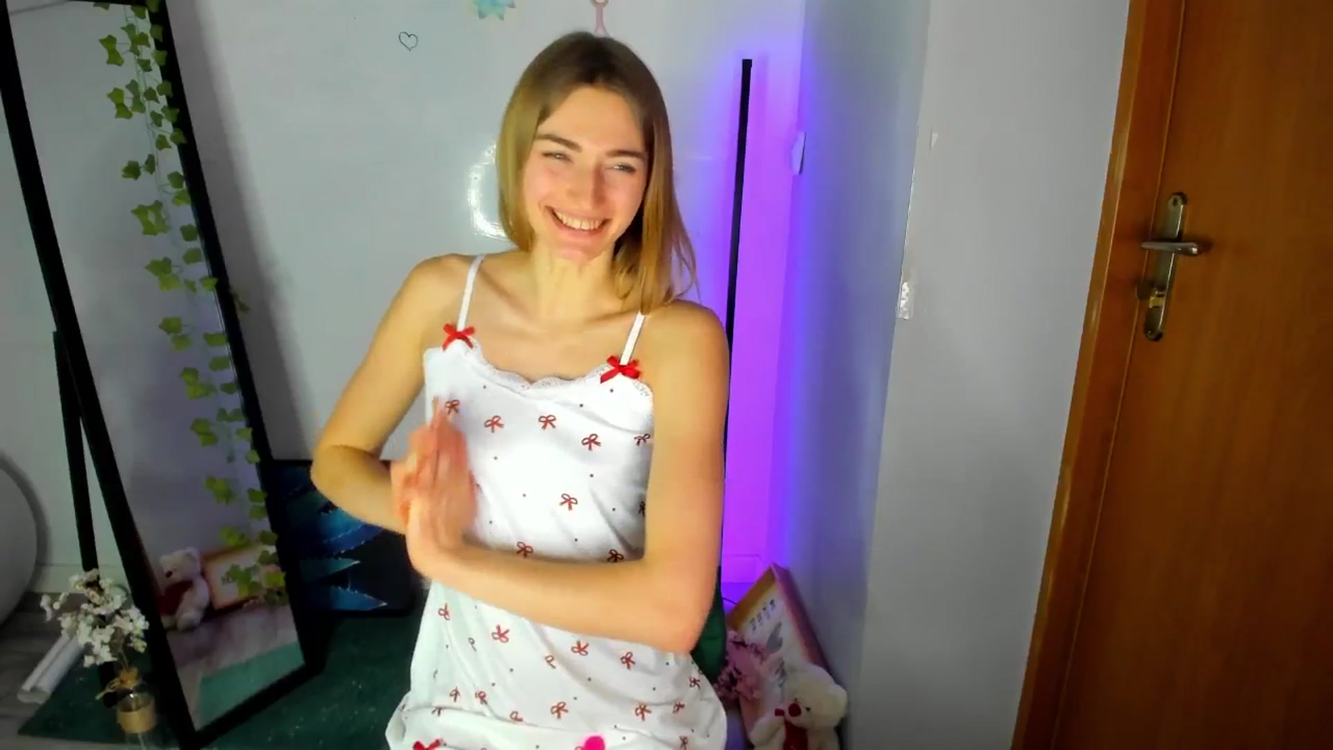 Gallery image thumbnail from PersonYouNeed's myfreecams stream on, 02/24/2026, 16:18 image 5 of 20