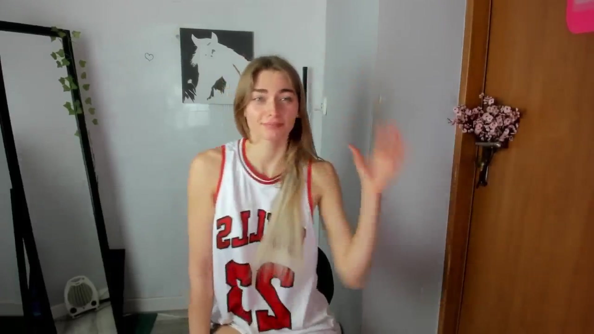 Gallery image thumbnail from PersonYouNeed's myfreecams stream on, 03/13/2026, 12:05 image 9 of 20