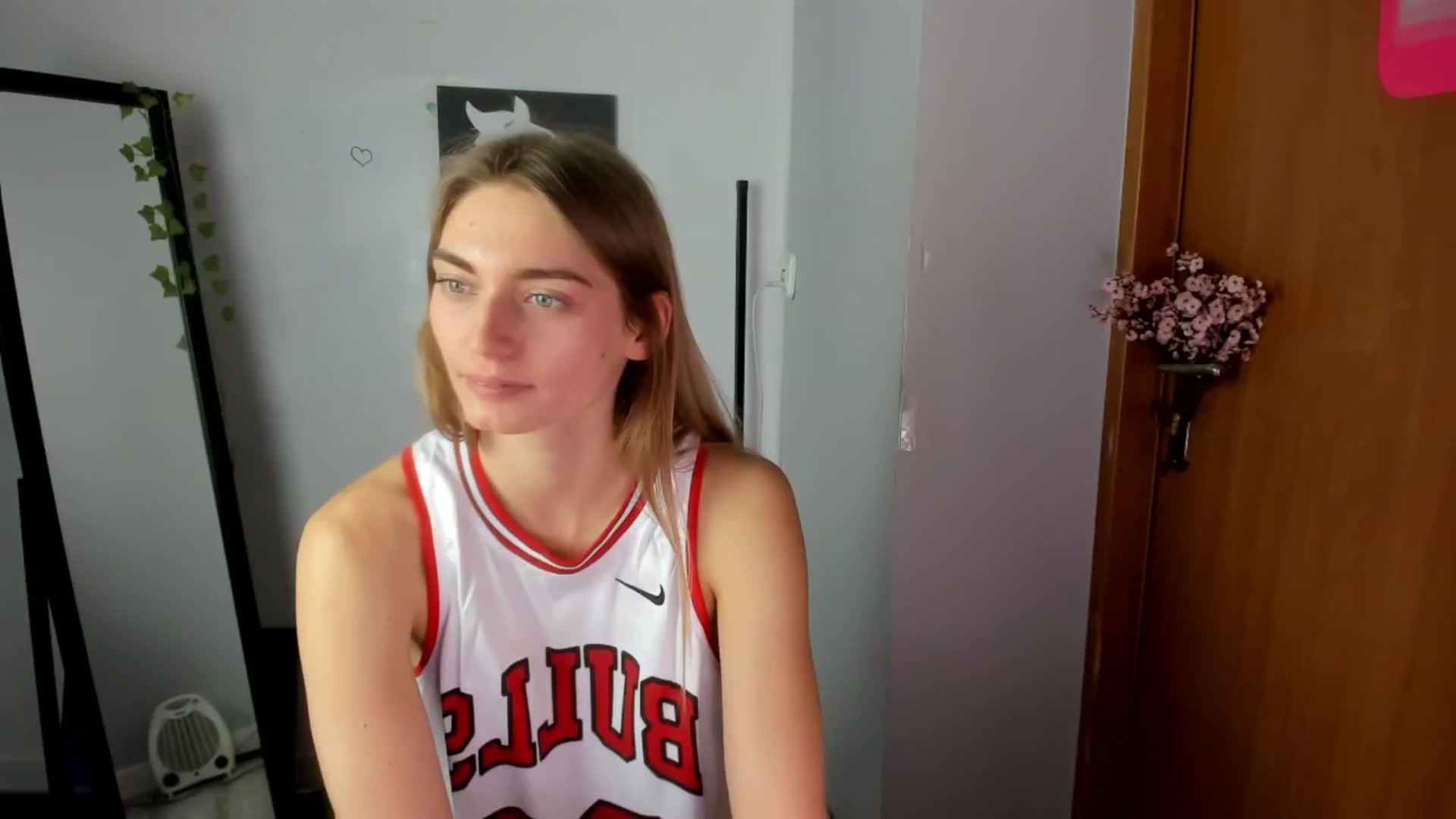 Gallery image thumbnail from PersonYouNeed's myfreecams stream on, 03/13/2026, 12:05 image 1 of 20