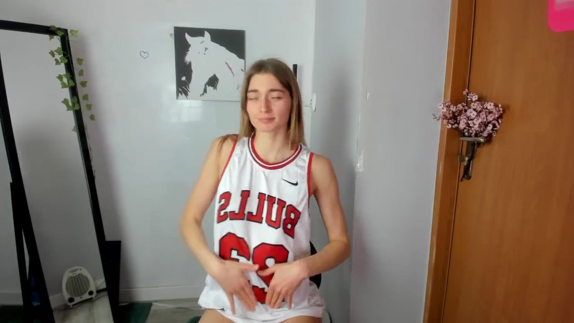 Gallery image thumbnail from PersonYouNeed's myfreecams stream on, 03/13/2026, 12:05 image 7 of 20