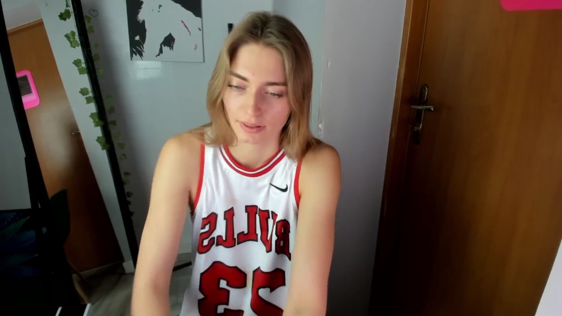 Gallery image thumbnail from PersonYouNeed's myfreecams stream on, 03/29/2026, 15:50 image 14 of 20