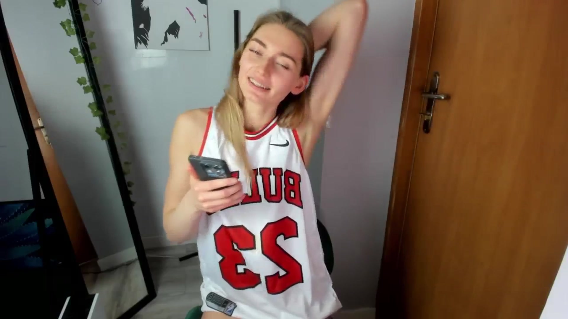 Gallery image thumbnail from PersonYouNeed's myfreecams stream on, 03/29/2026, 15:50 image 5 of 20