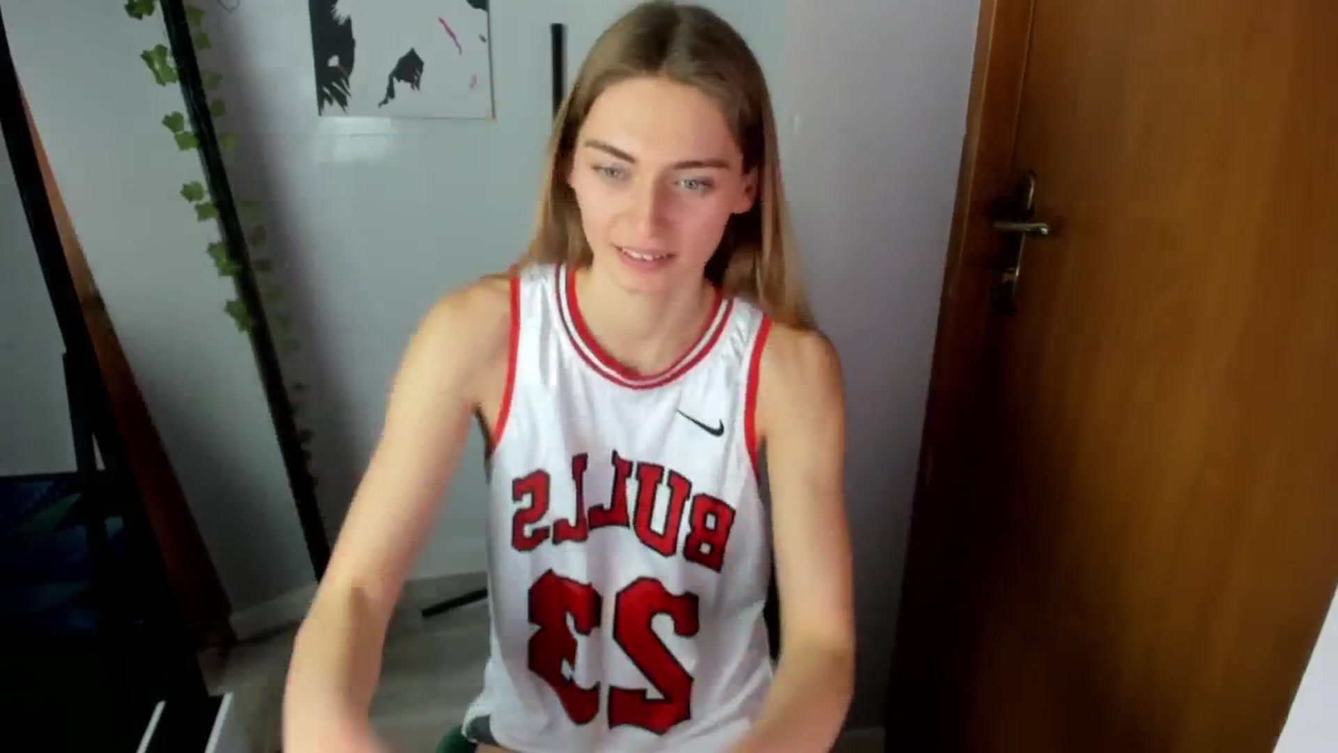 Gallery image thumbnail from PersonYouNeed's myfreecams stream on, 03/29/2026, 15:50 image 4 of 20