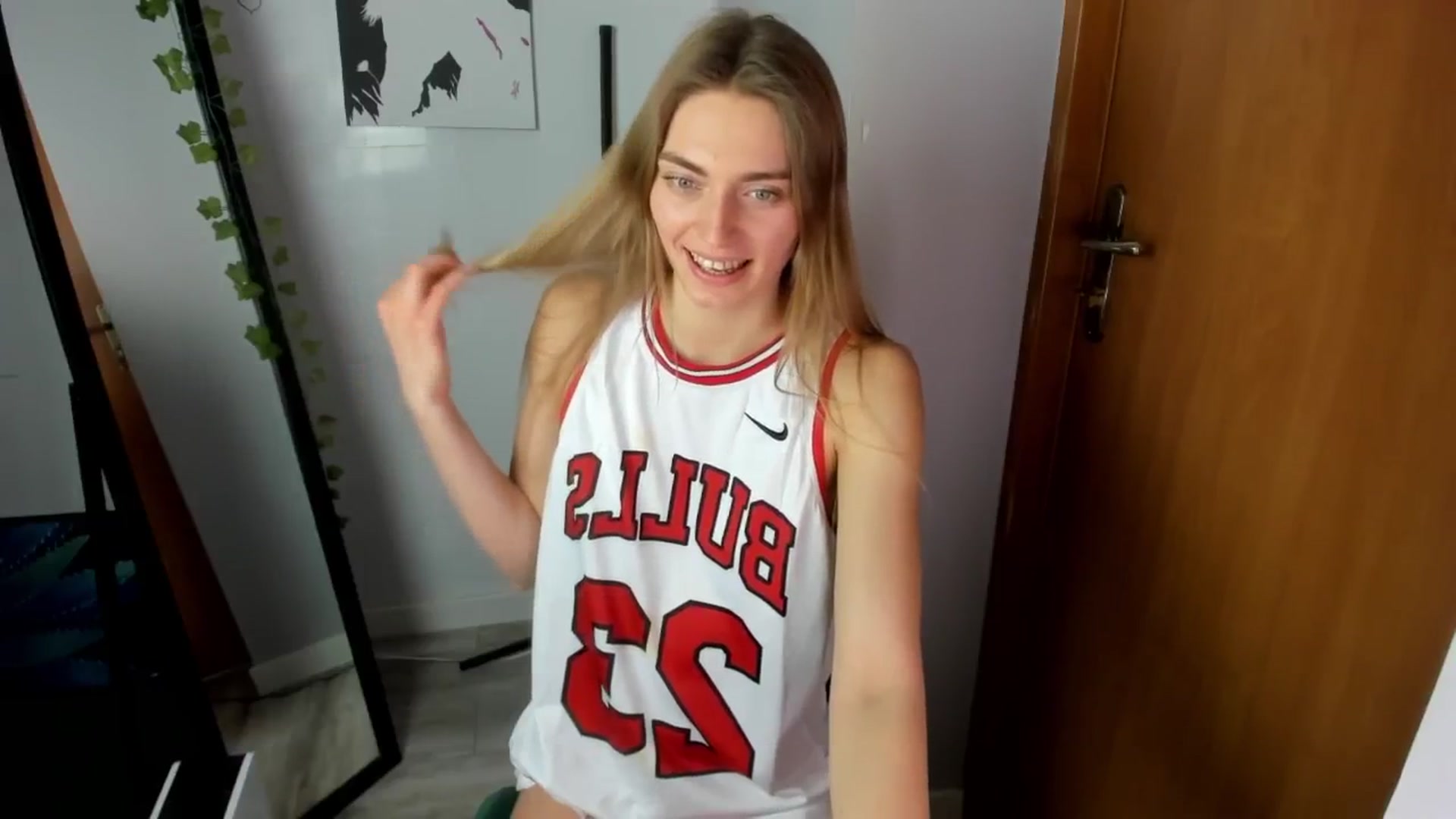 Gallery image thumbnail from PersonYouNeed's myfreecams stream on, 03/29/2026, 15:50 image 3 of 20