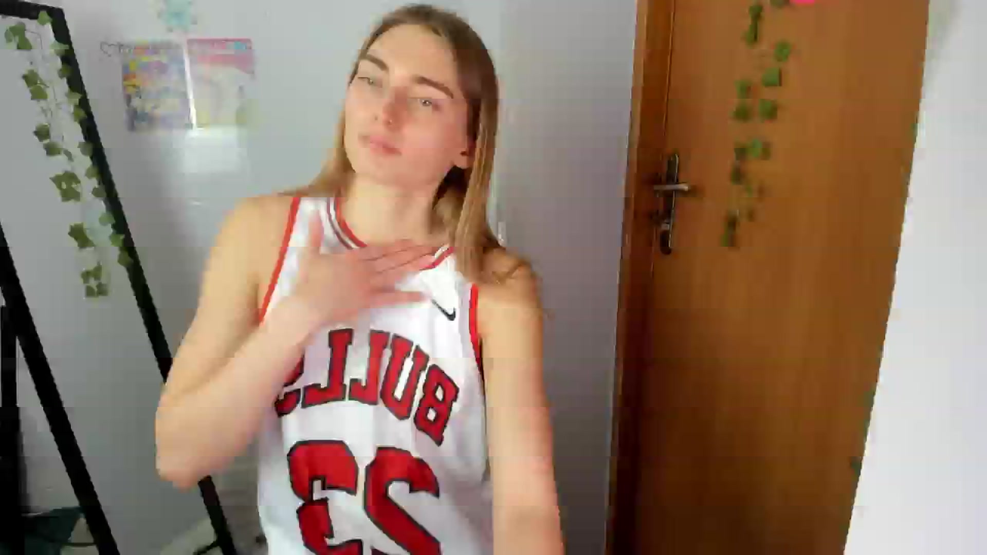 Gallery image thumbnail from PersonYouNeed's myfreecams stream on, 04/29/2026, 13:28 image 3 of 20