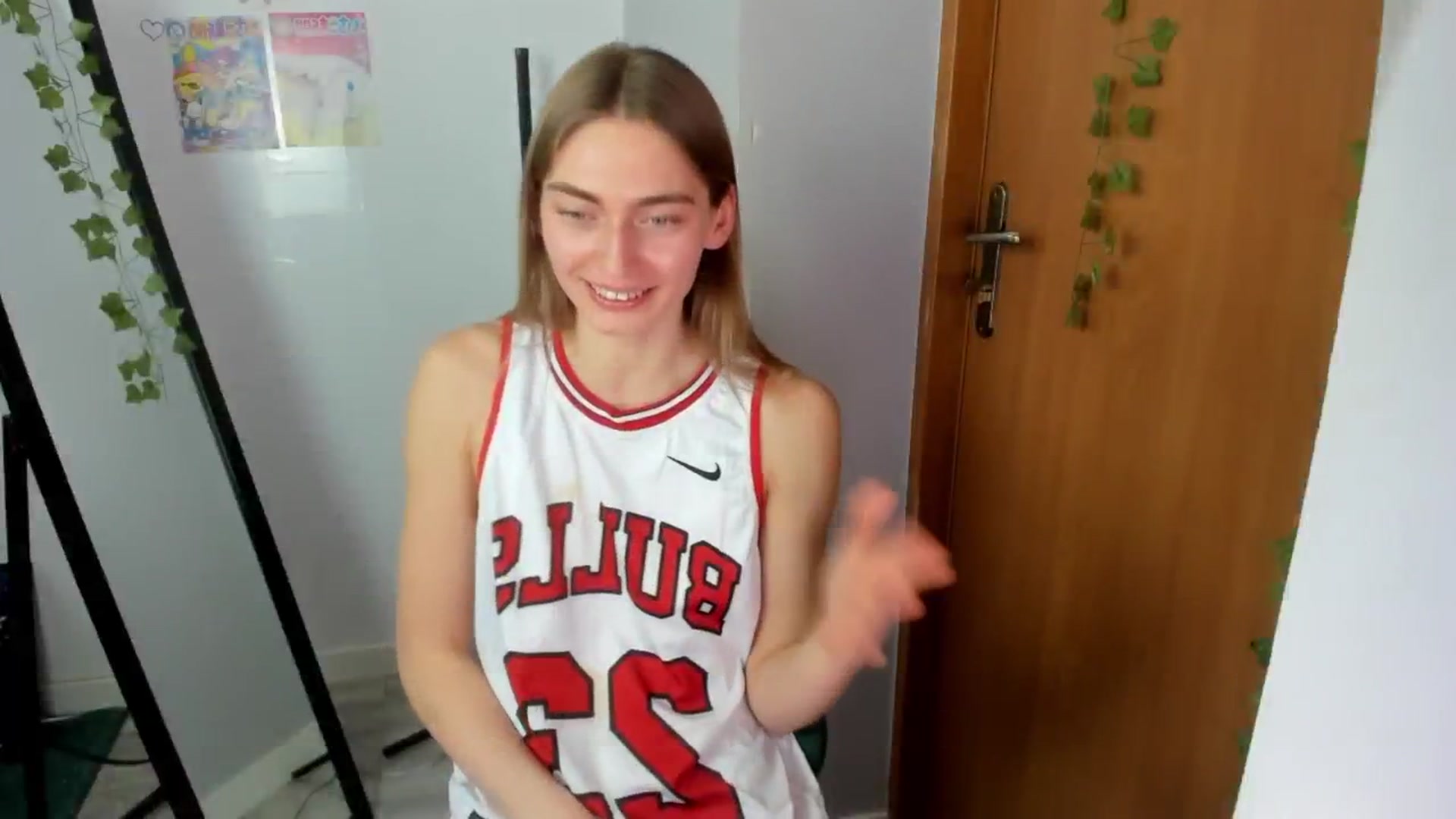 Gallery image thumbnail from PersonYouNeed's myfreecams stream on, 04/29/2026, 13:28 image 17 of 20