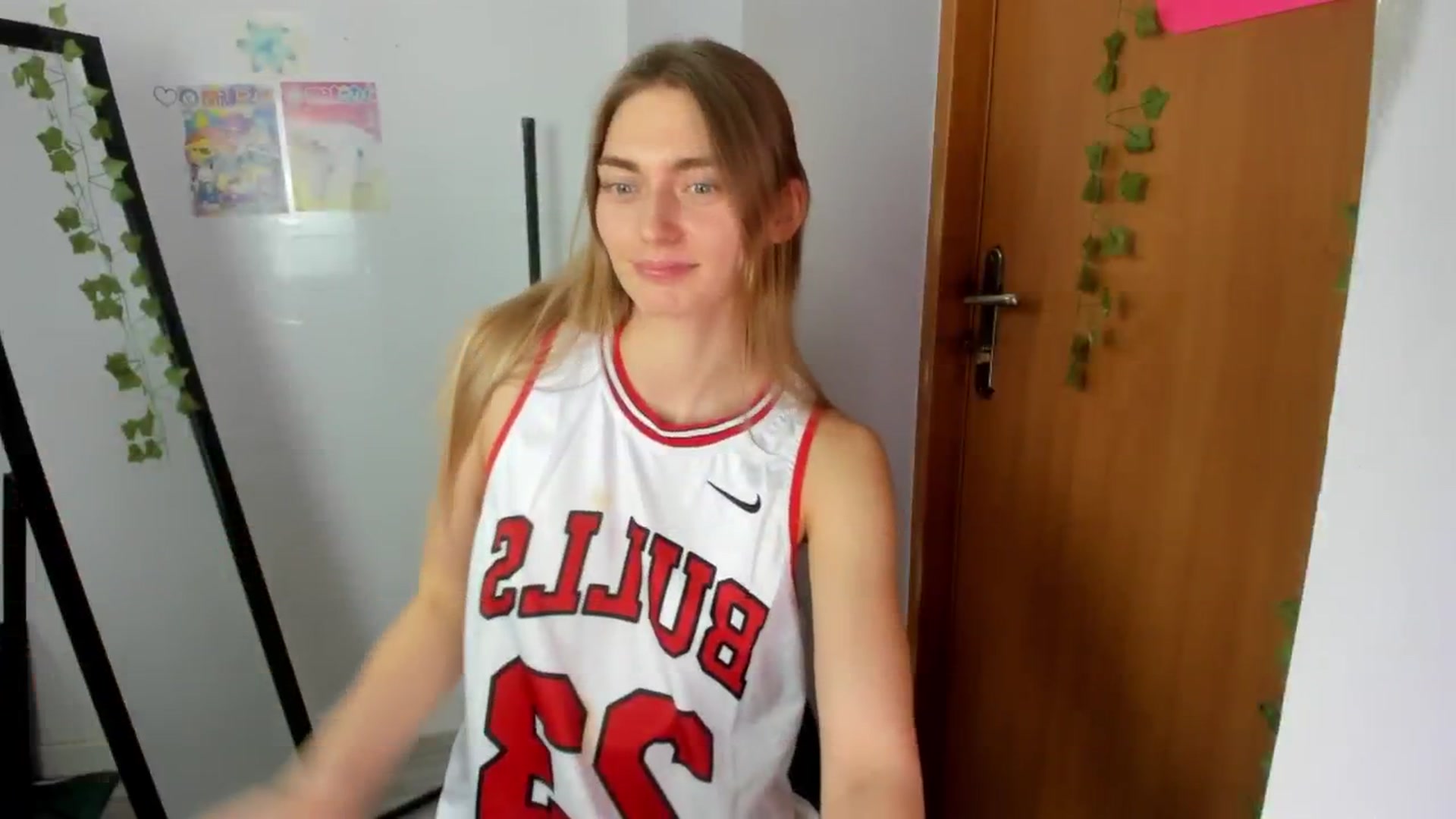 Gallery image thumbnail from PersonYouNeed's myfreecams stream on, 04/29/2026, 13:28 image 19 of 20