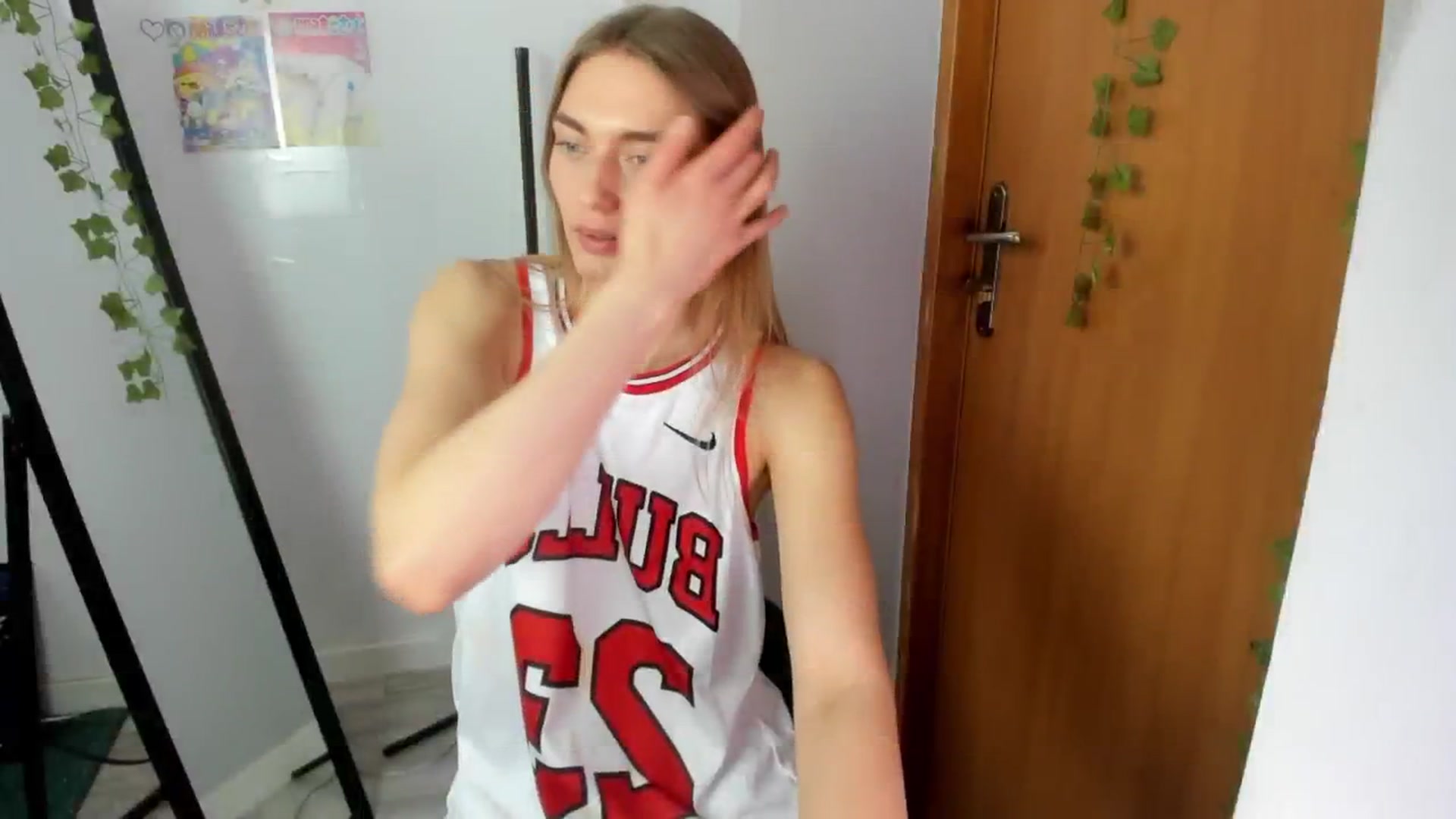 Gallery image thumbnail from PersonYouNeed's myfreecams stream on, 04/29/2026, 13:28 image 11 of 20