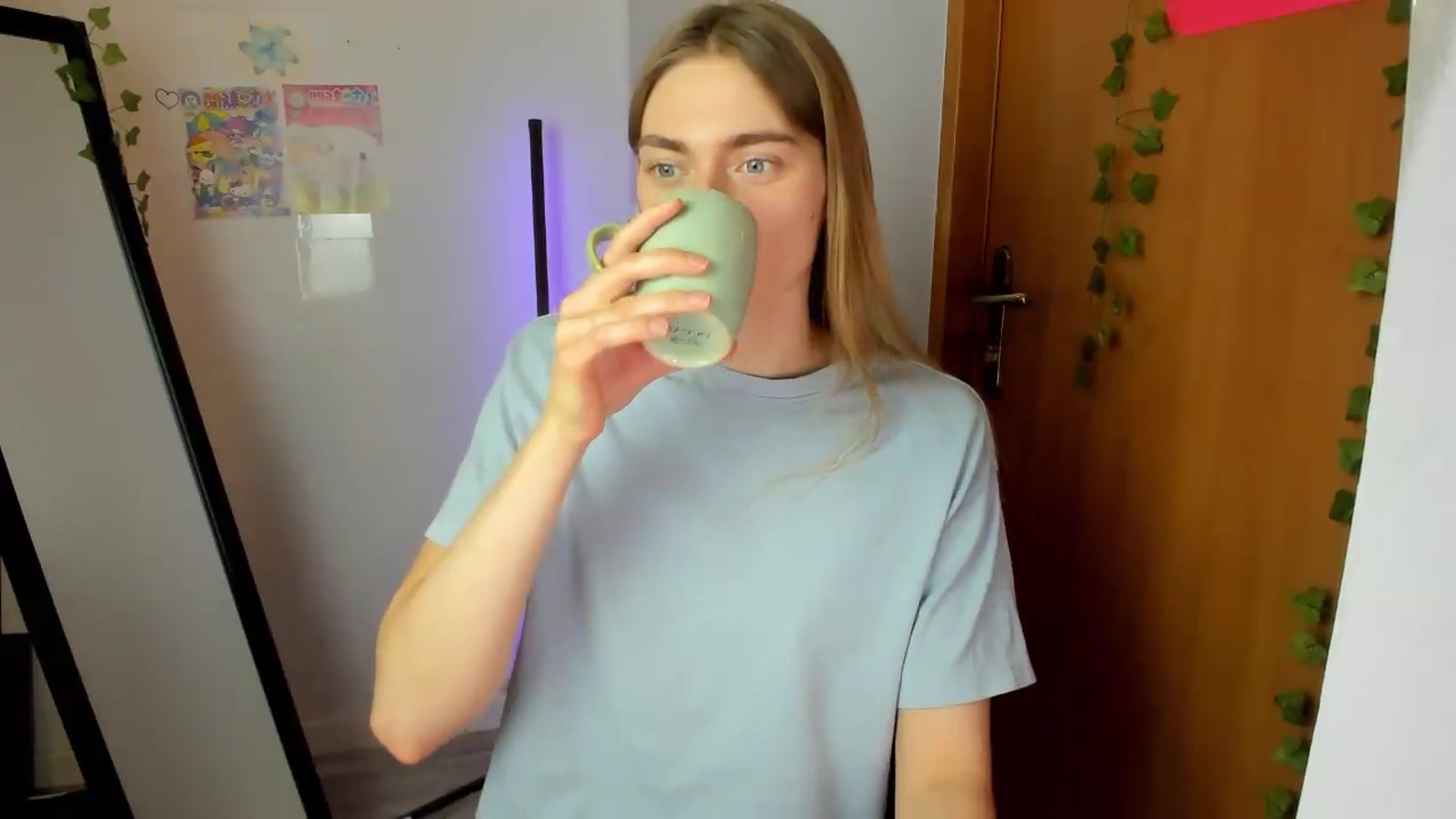 Gallery image thumbnail from PersonYouNeed's myfreecams stream on, 05/18/2026, 15:59 image 13 of 20