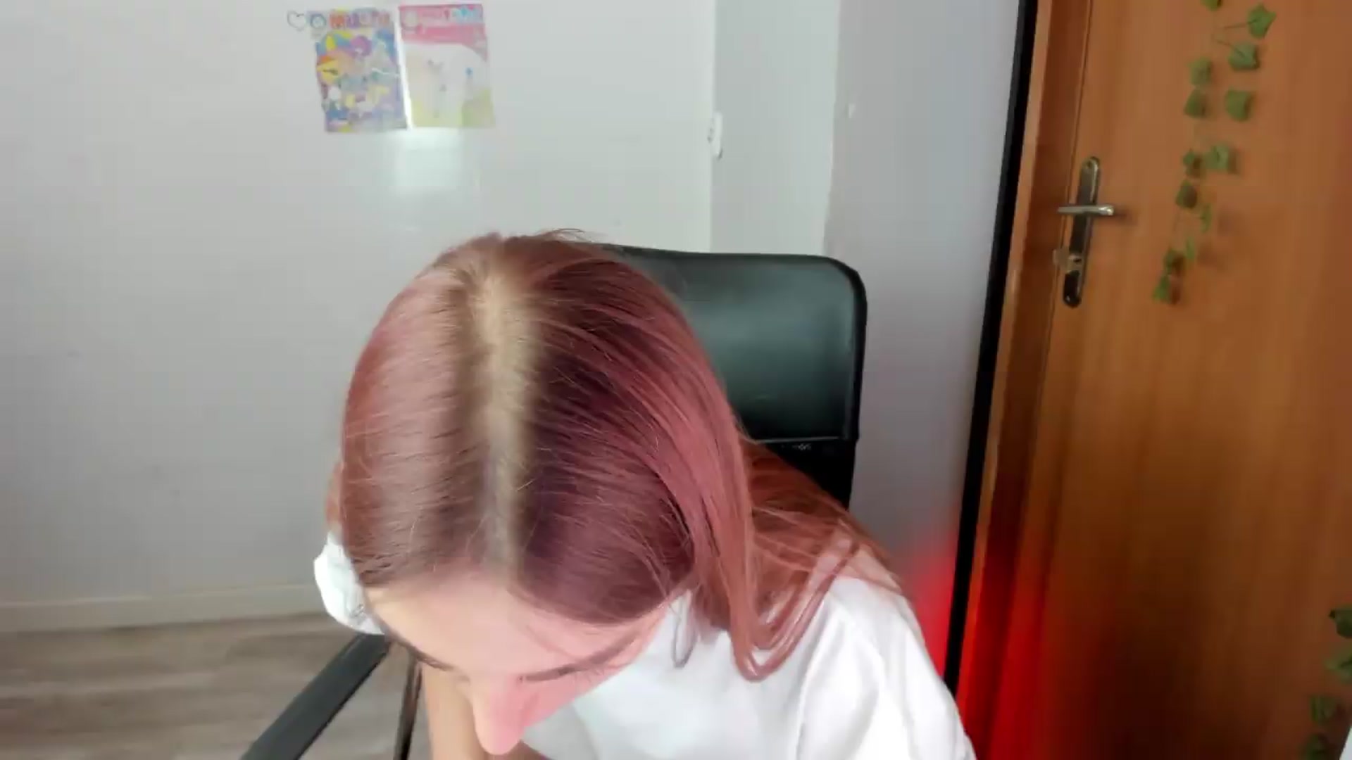 Gallery image thumbnail from PersonYouNeed's myfreecams stream on, 06/23/2026, 14:09 image 18 of 20
